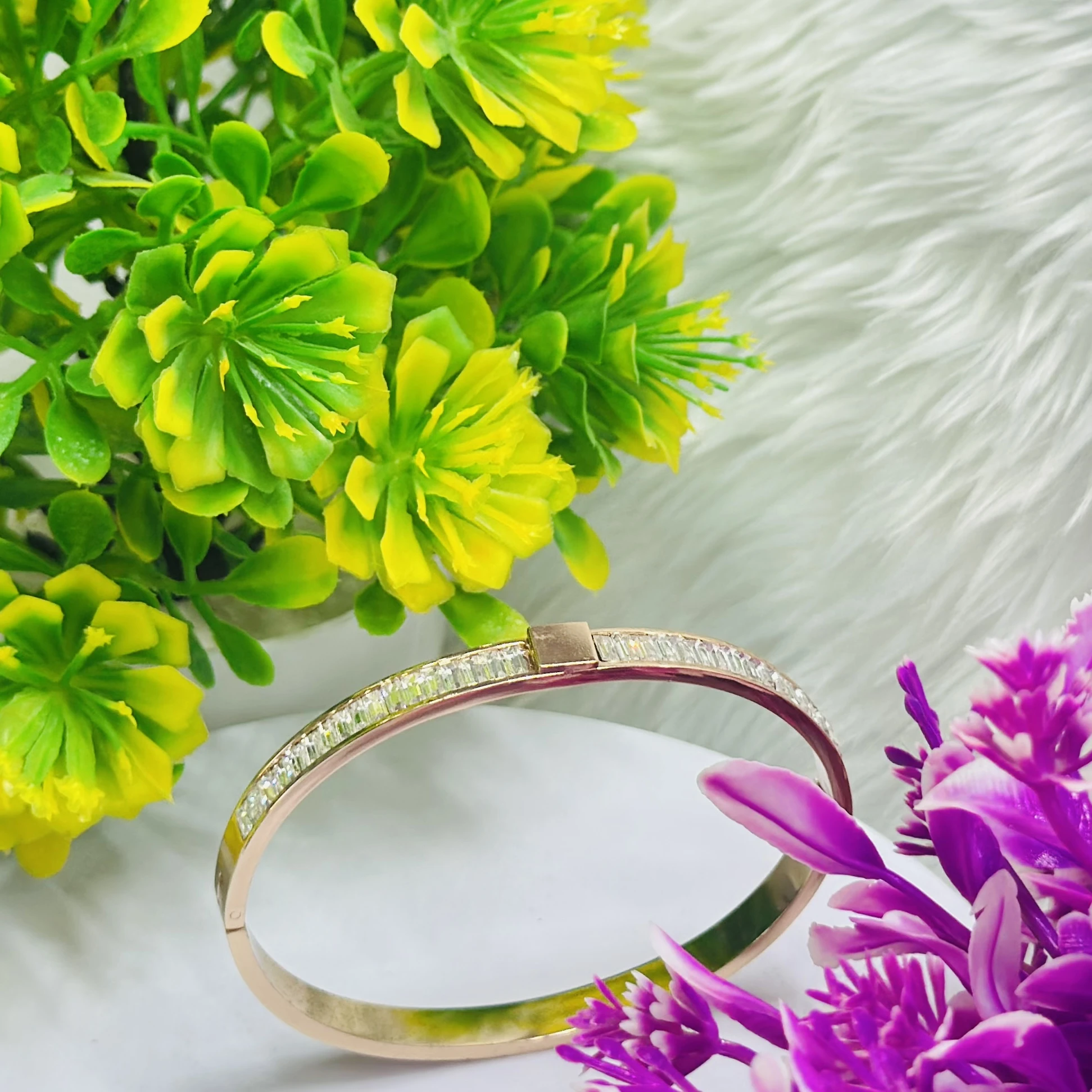Gold plated Breslet