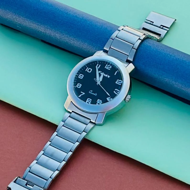 Silver analog watch For man’s