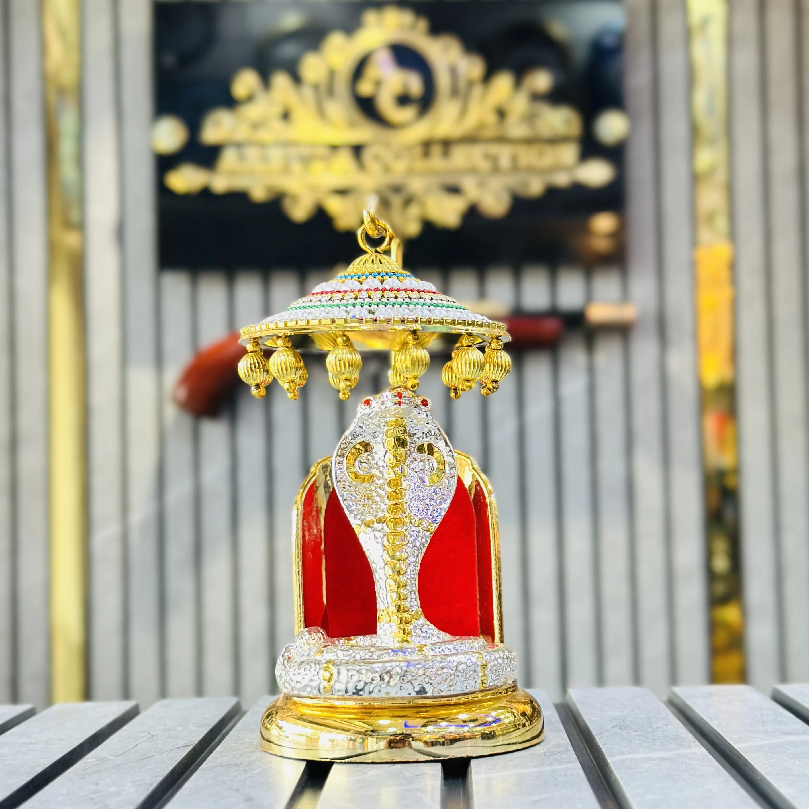 Goga Maharaj murti