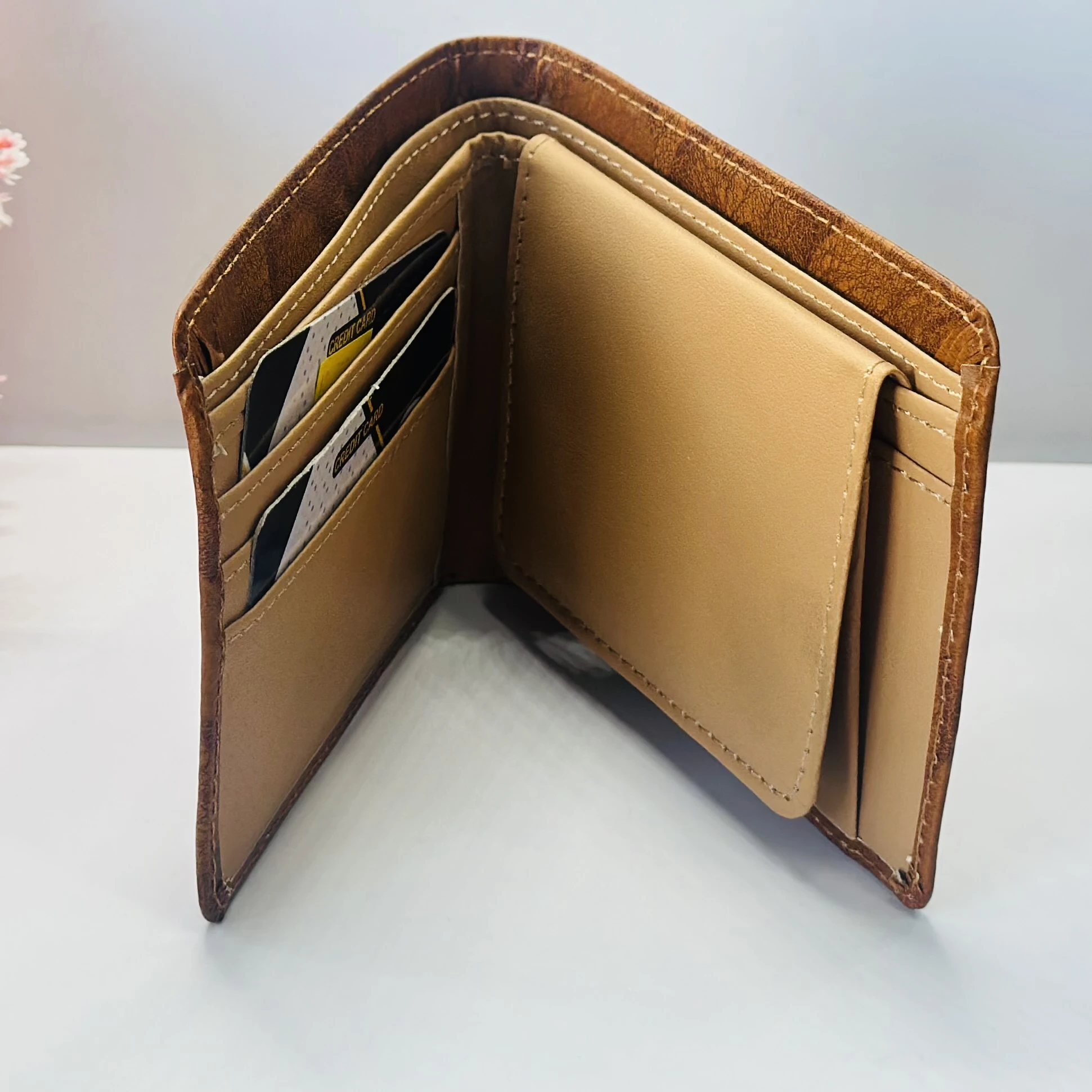 Brown Bovi's men's leather bifold wallet