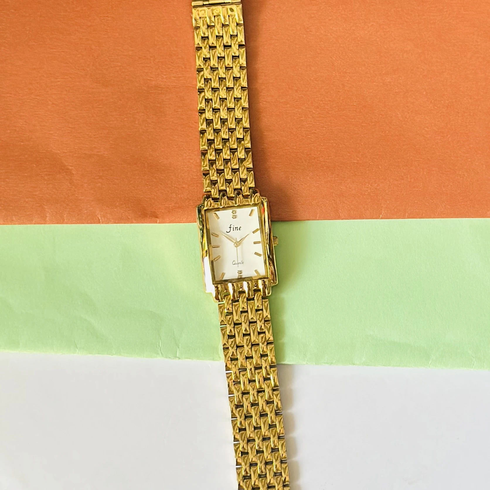 Dezine men's gold-plated metal wrist watch