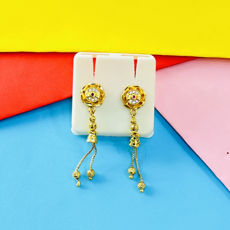 pair of gold-plated traditional drop earrings