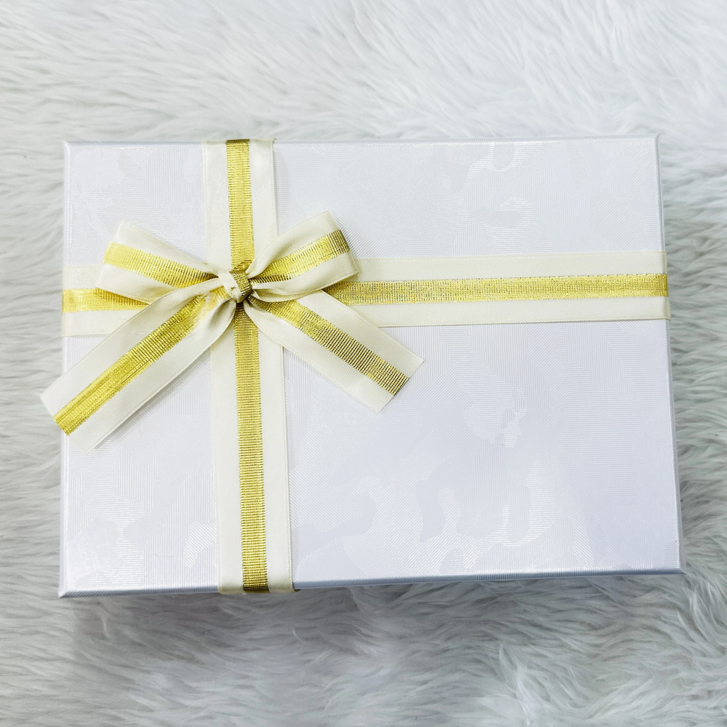 White Gift Box (Size 9/7)