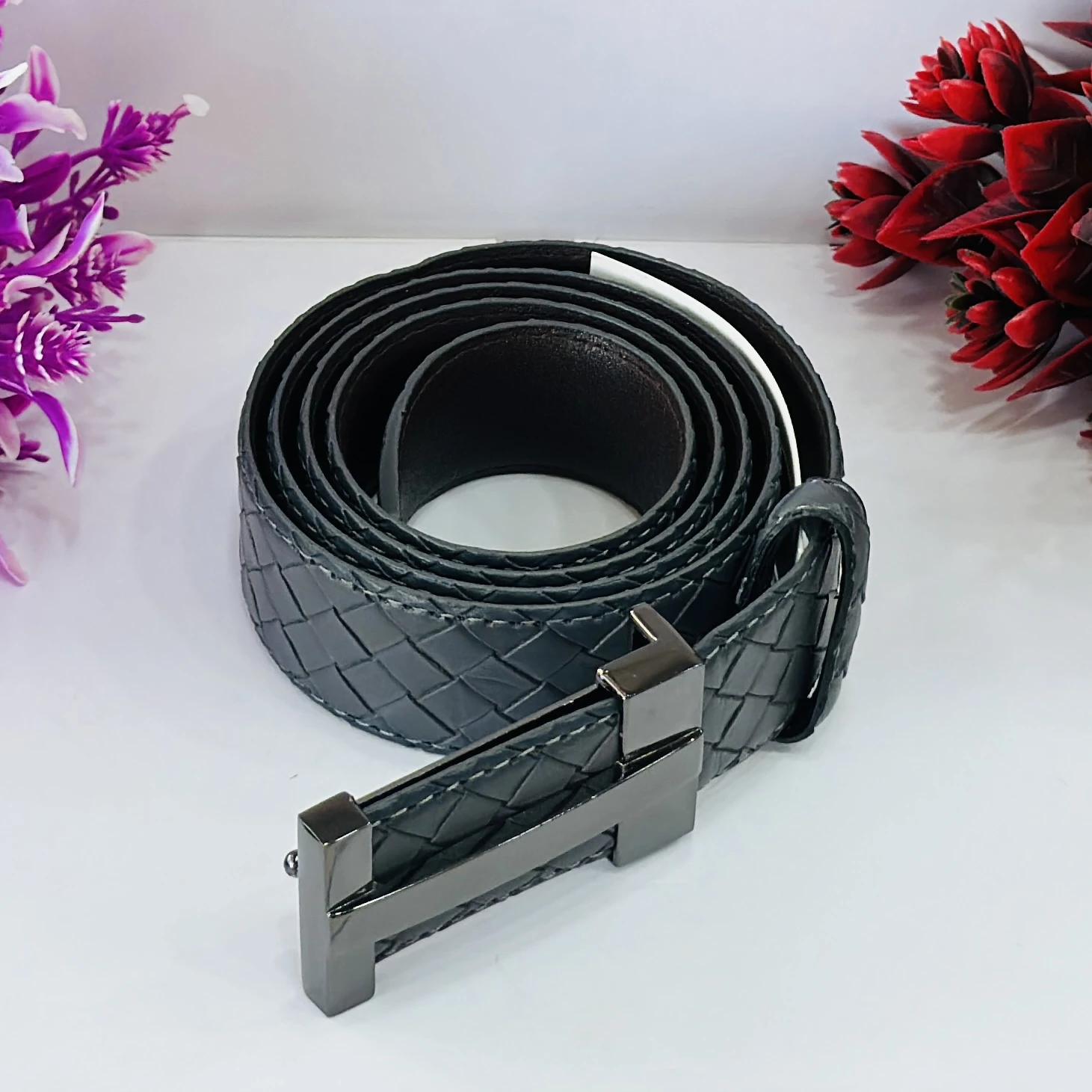 Veneta Intrecciato leather belt