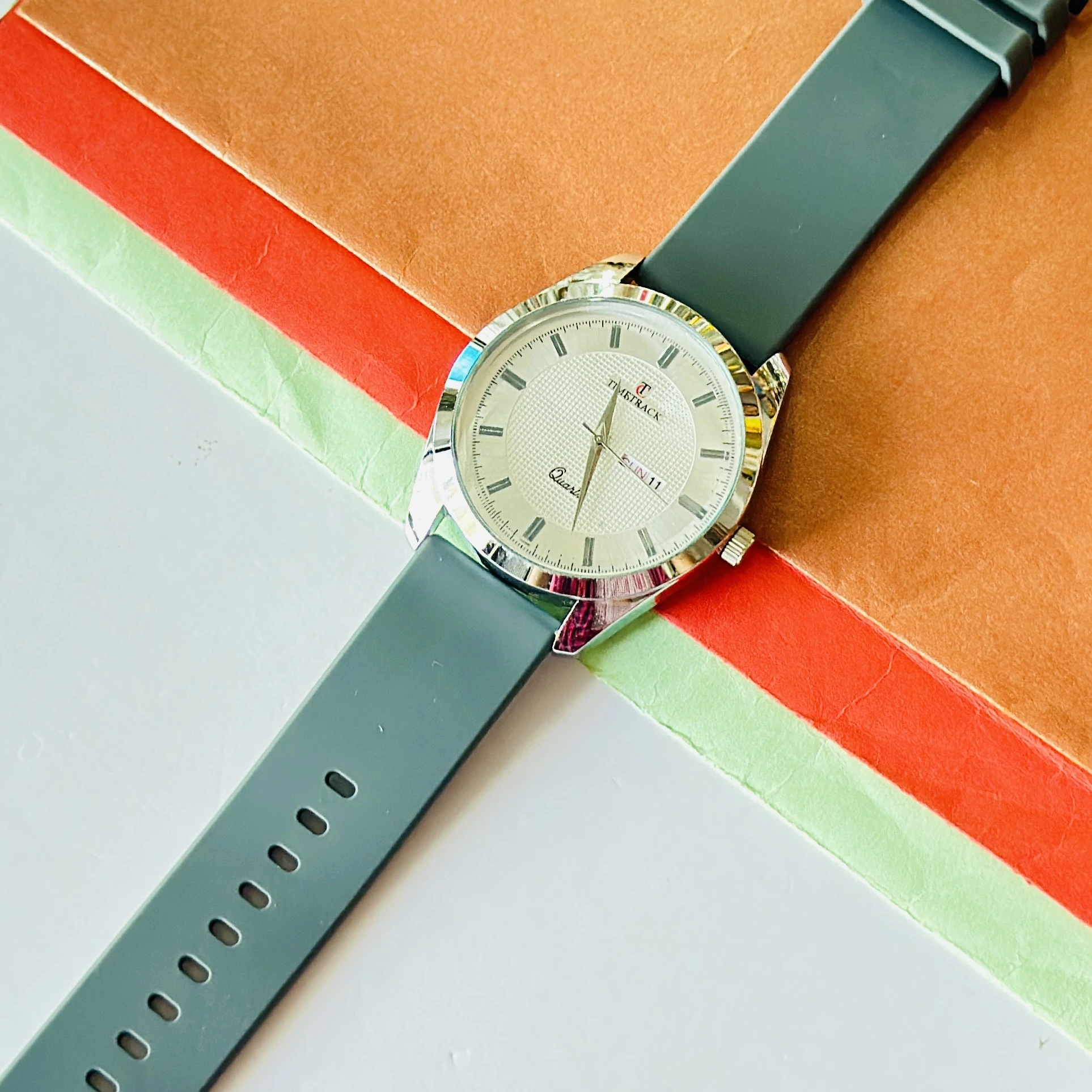 Analogue watch for man’s