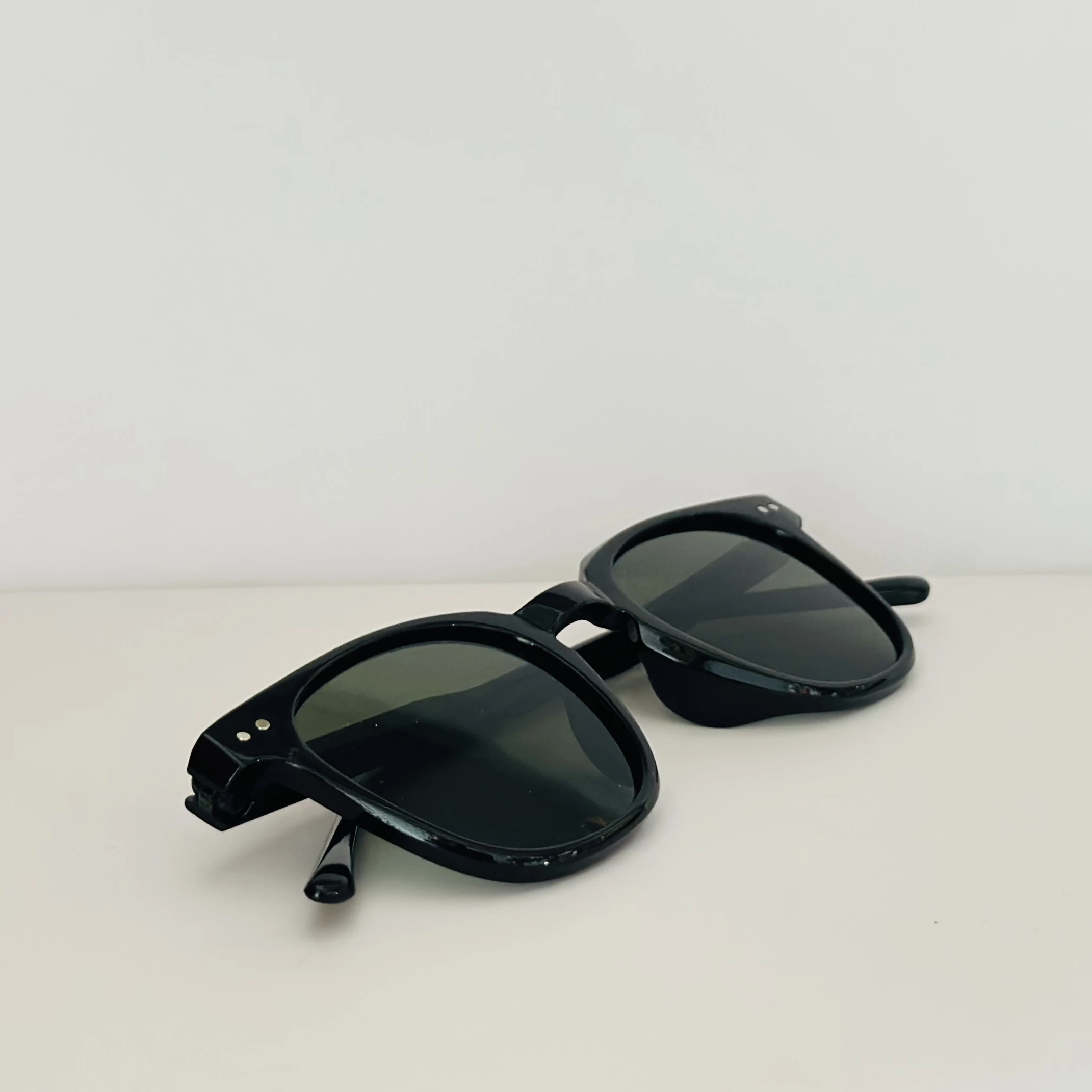 Guepard GP-05 model sunglasses