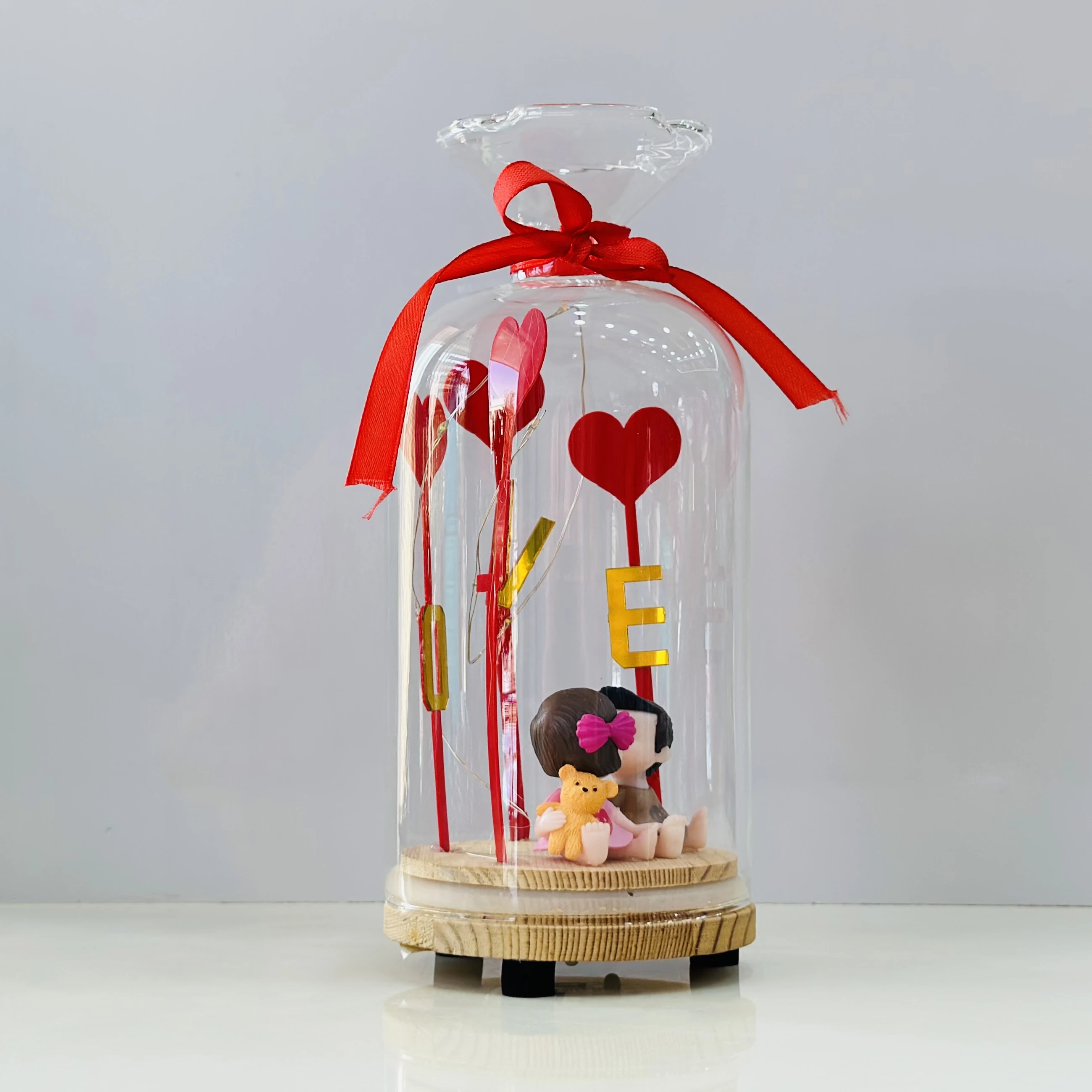 Couple Dome Glass Showpiece(SKU-RV5D98)