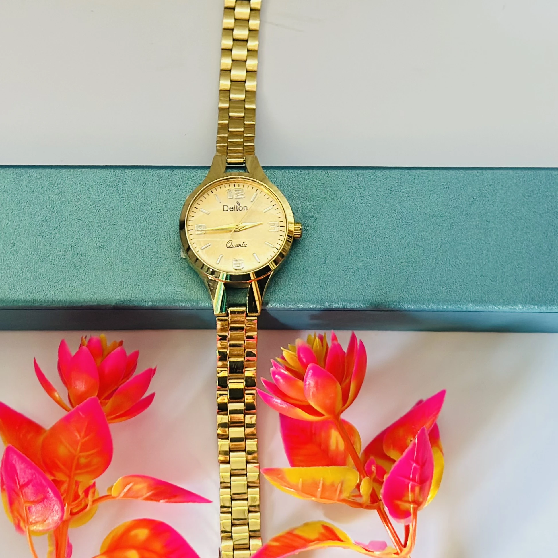 Gold tone Delton analog quartz watch