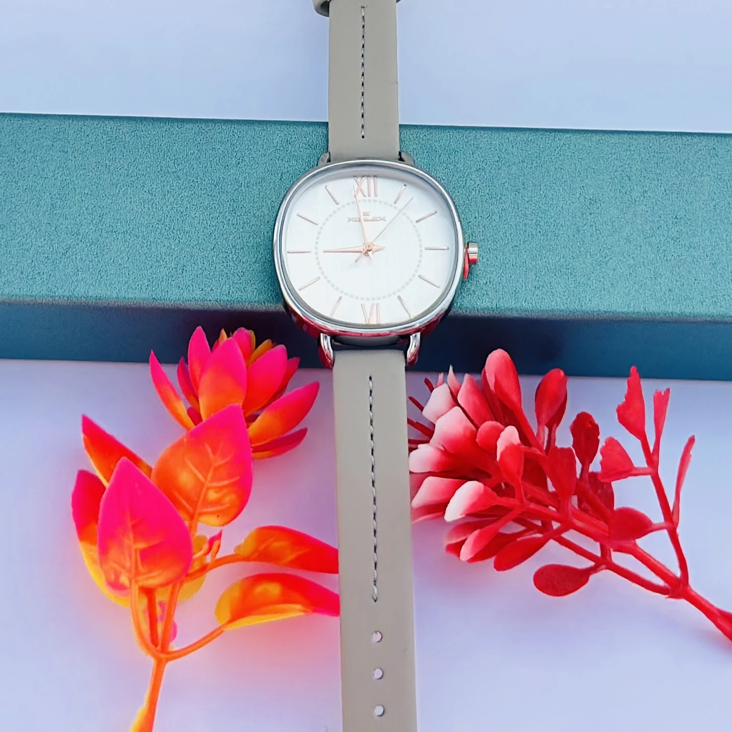 Time Gallery Fashion Strap Watch