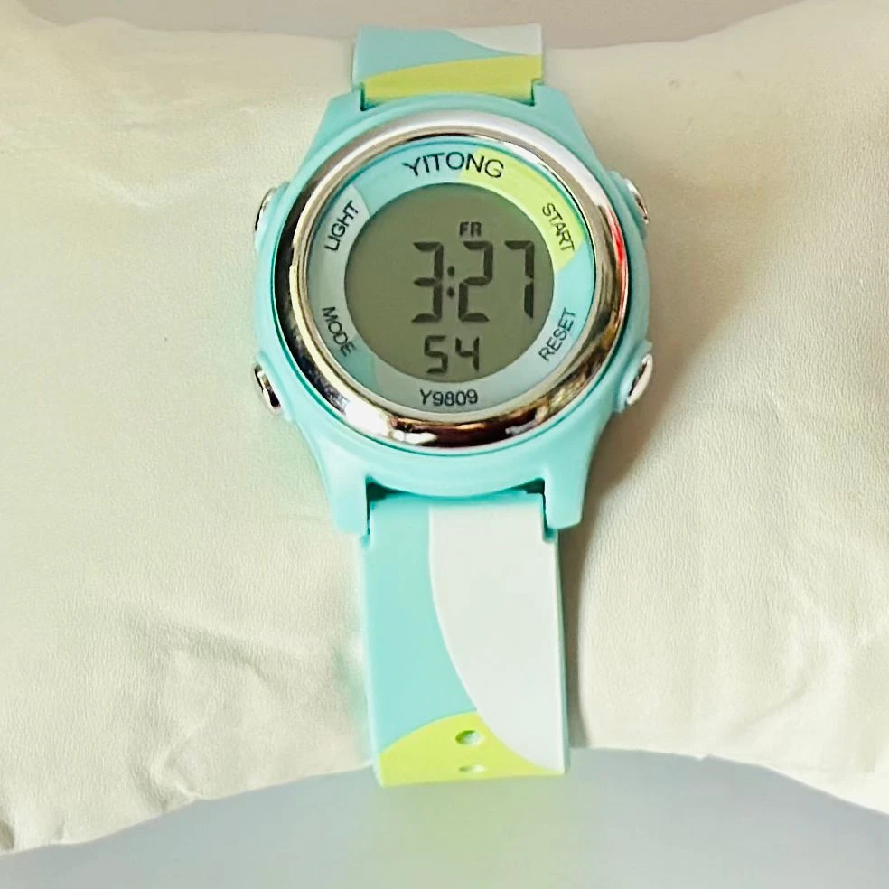 Yitong digital sports watch