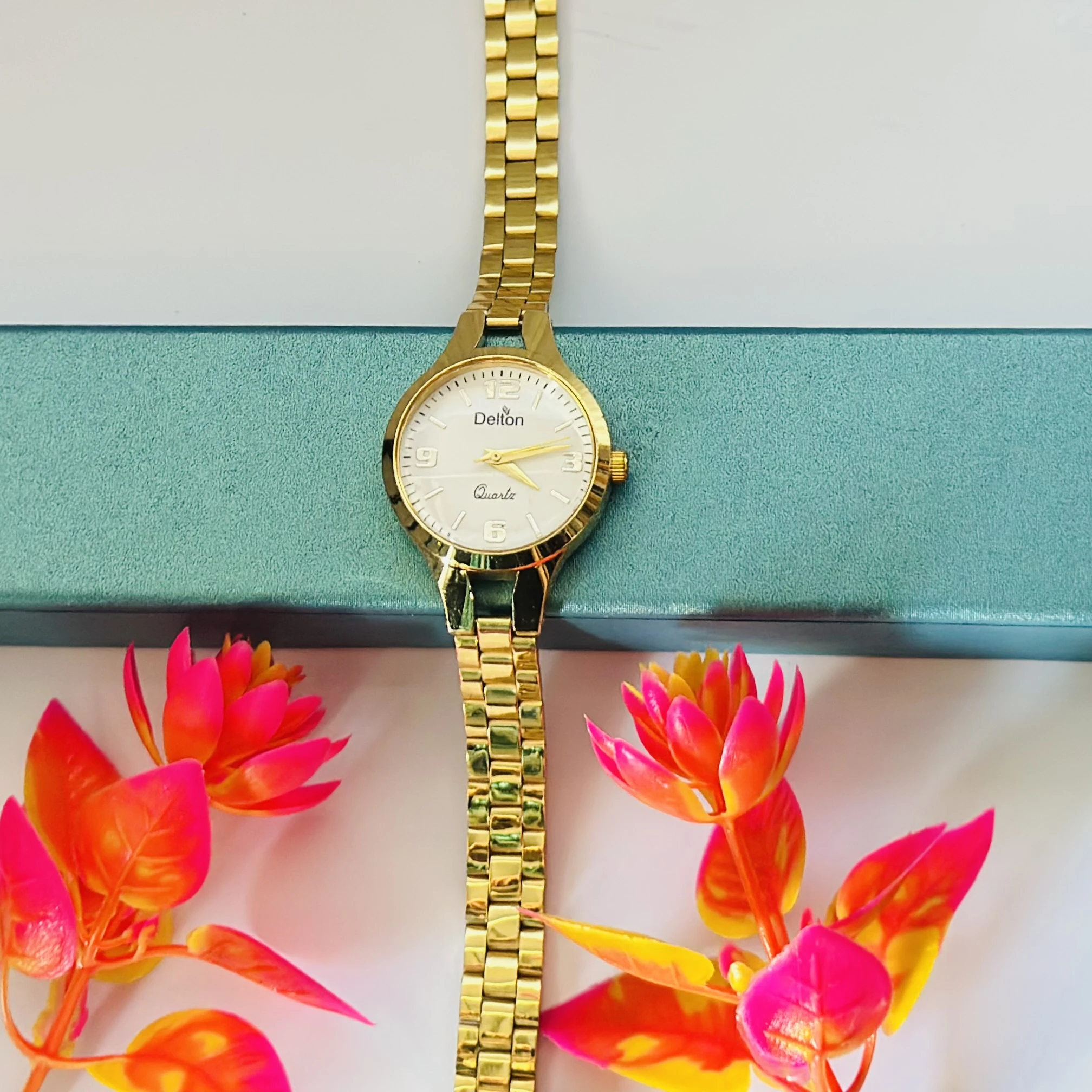 Gold tone Delton analog quartz watch