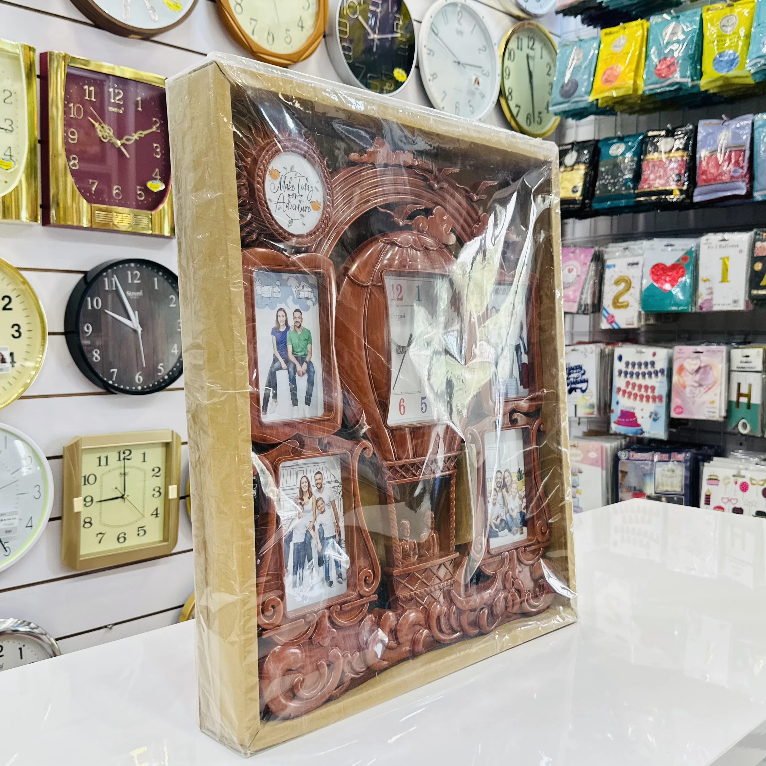 Capital Quartz wall clock(SKU-TP4YAV)