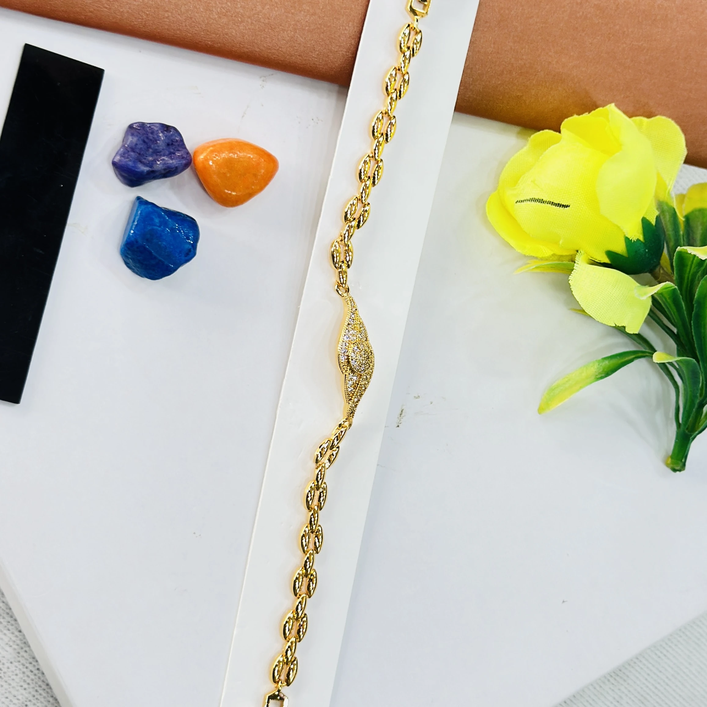 Gold toned metal chain bracelet