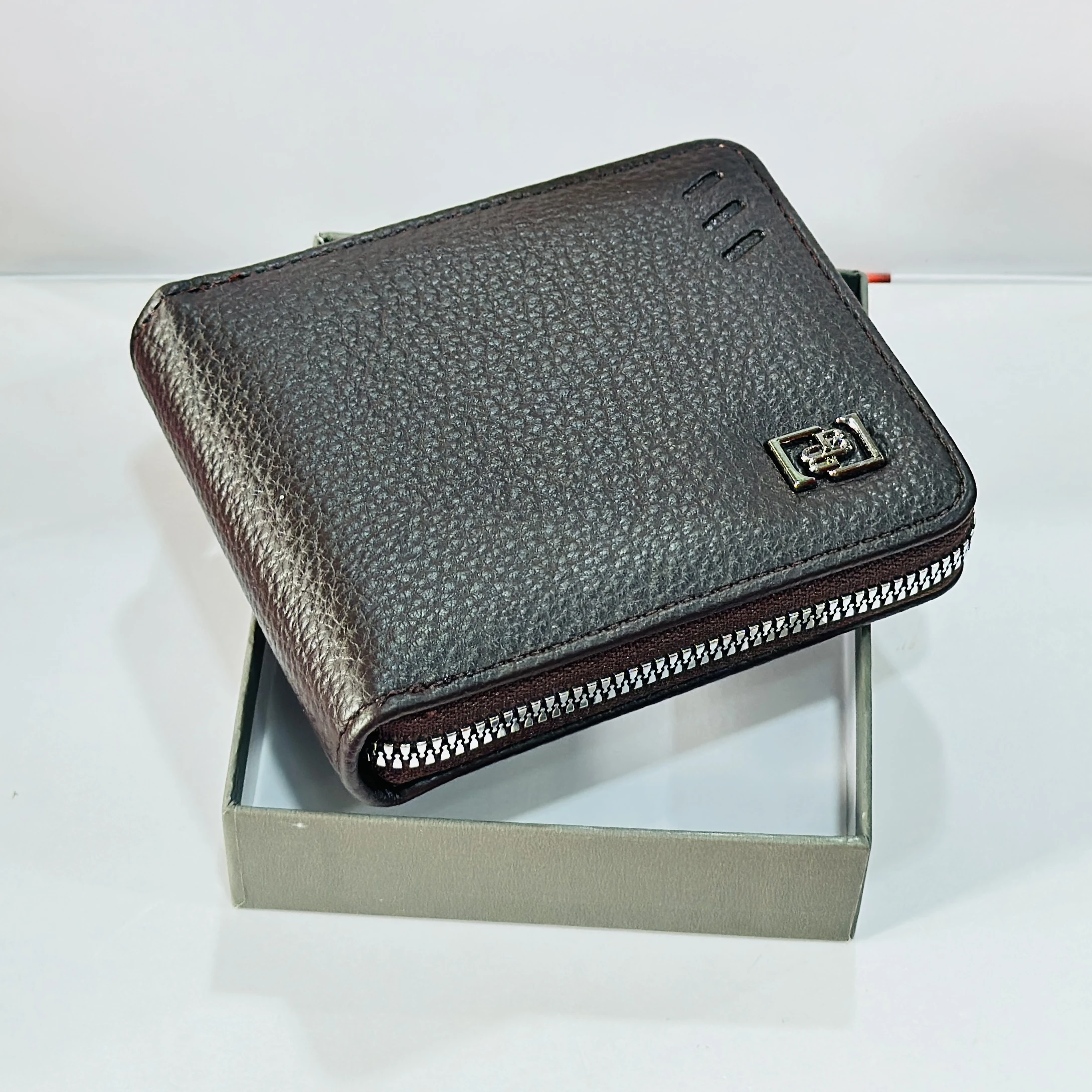 Brown leather, zipped, bi-fold wallet