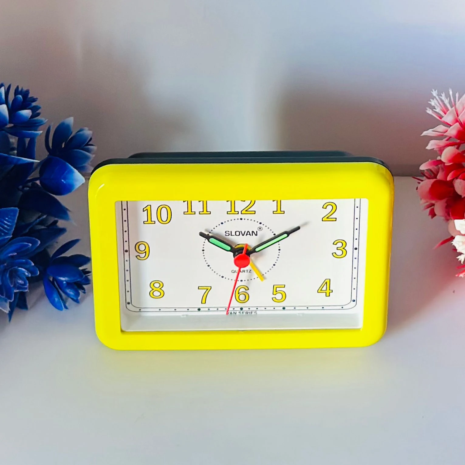 Plastic Beep Table Alarm Clock