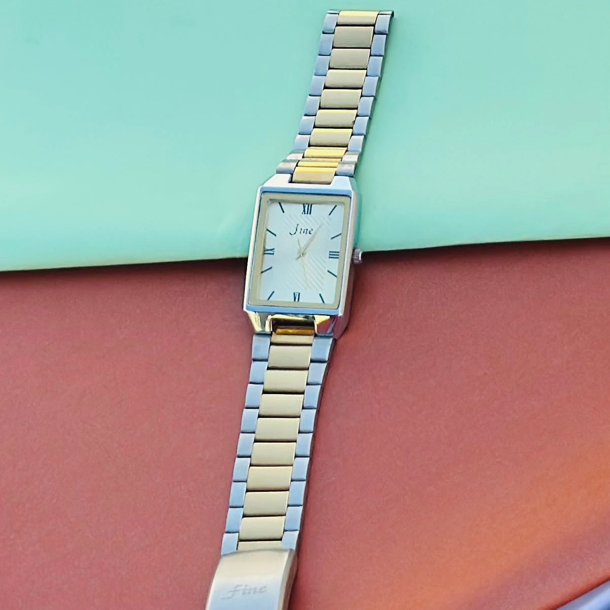 Analog watch for men