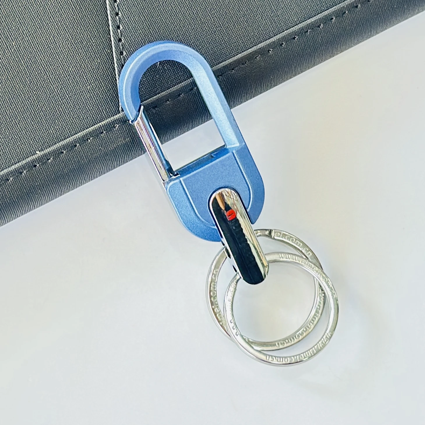 Omuda heavy-duty zinc alloy metal key chain