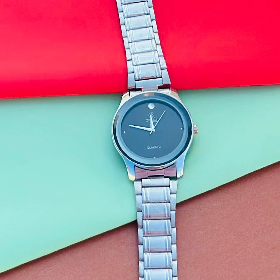 Silver analog watch For man’s