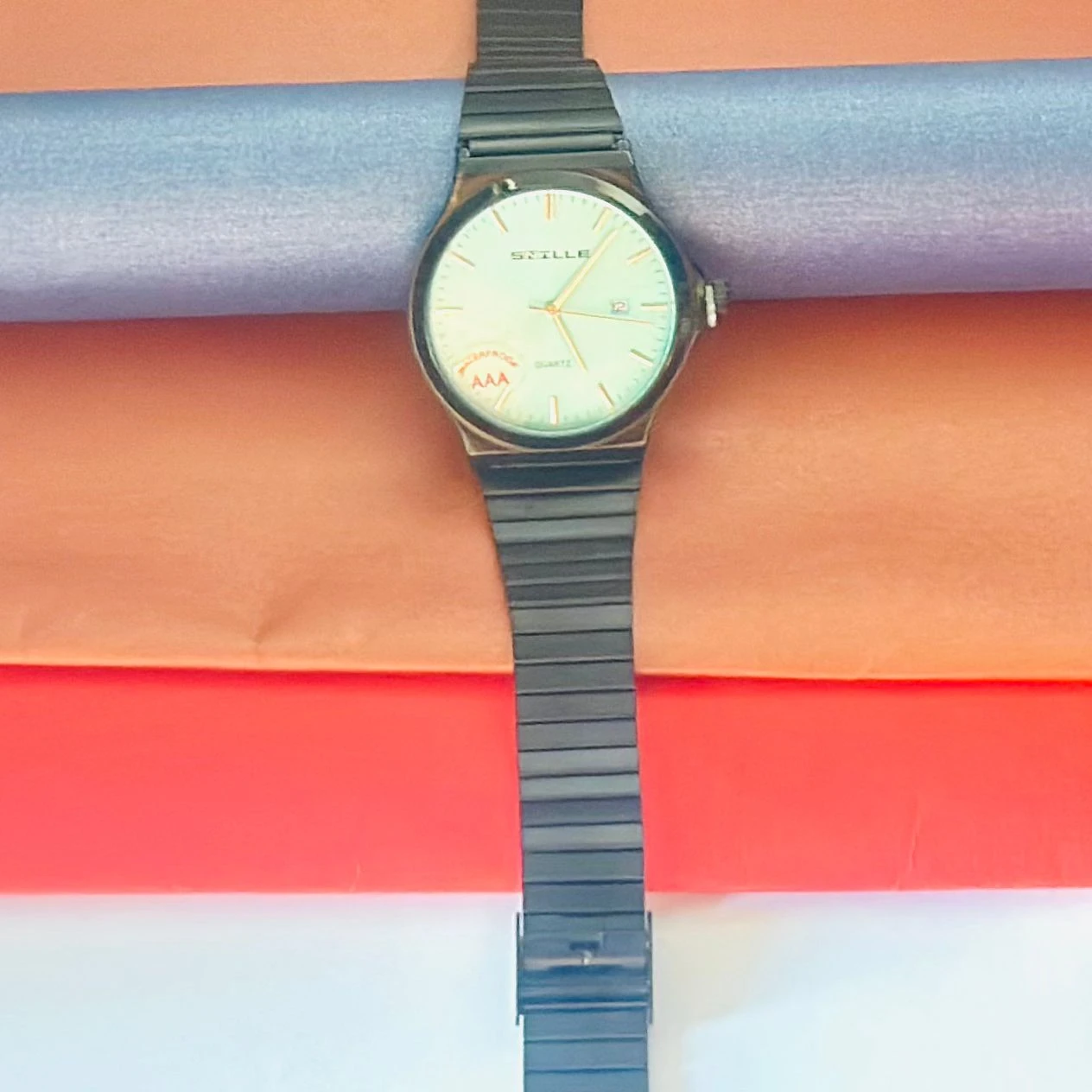 SNILLE Premium Quartz analog watch