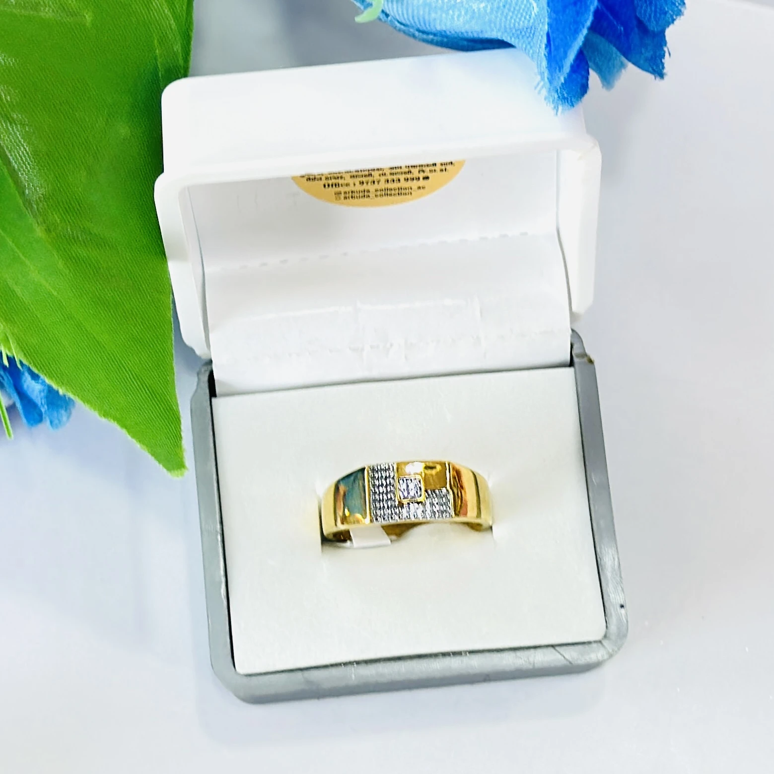 Gold and diamond men's ring