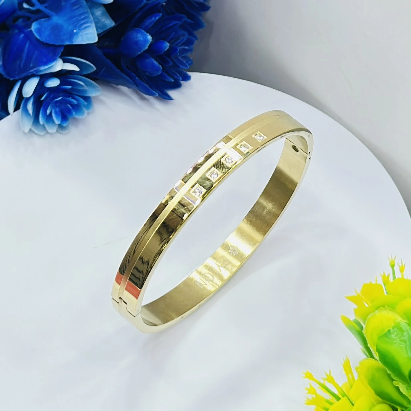 Sleek Gold Diamond Bracelet