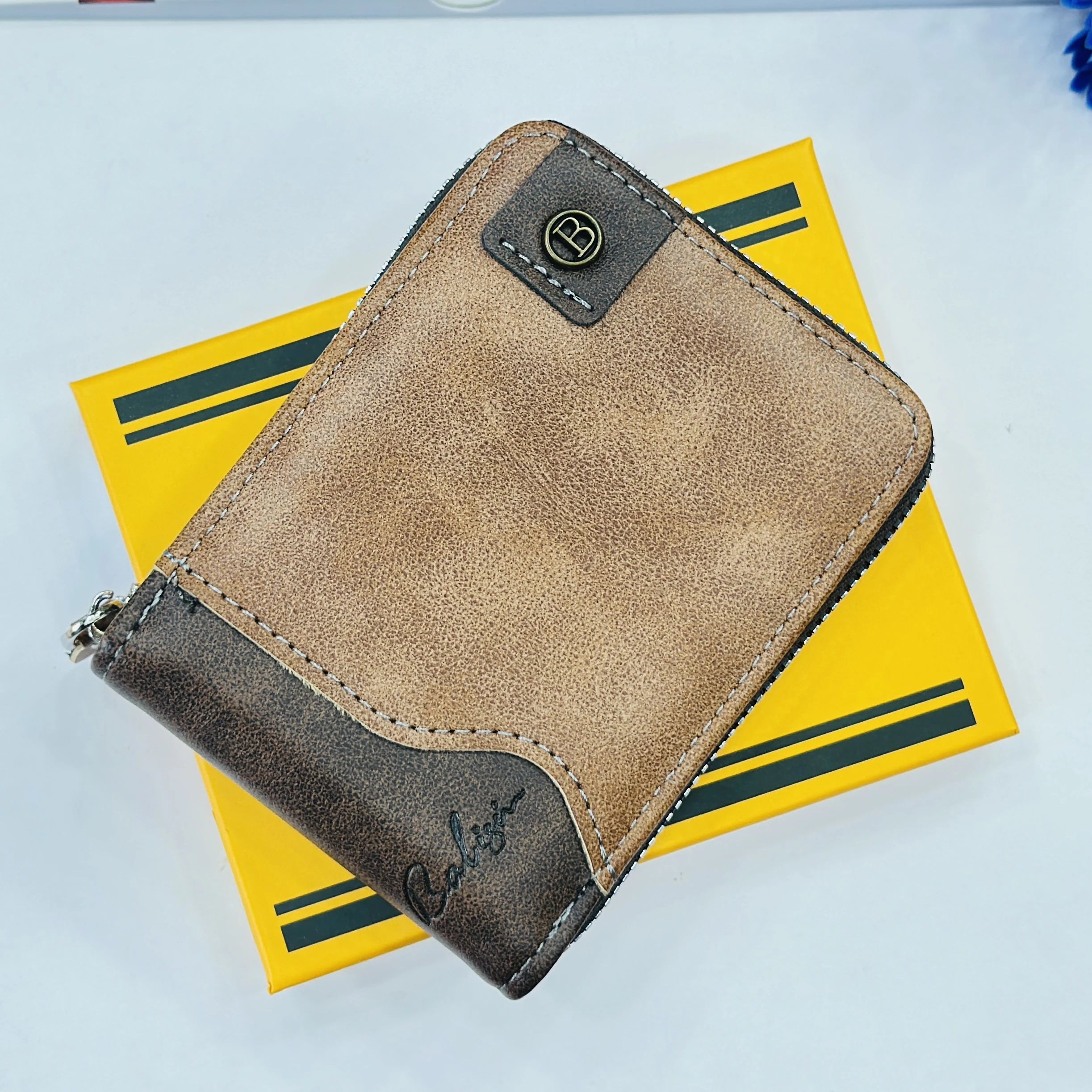 men's bifold wallet