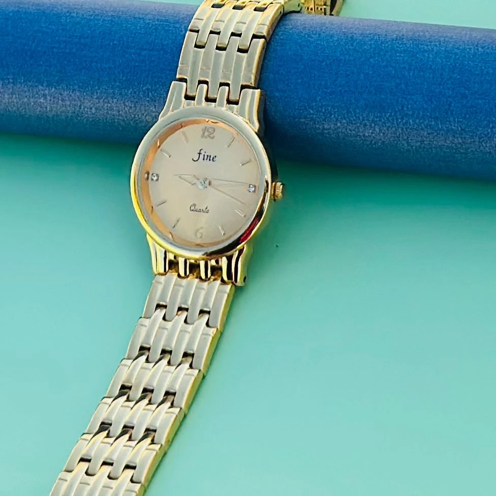 Golden Design analog watch