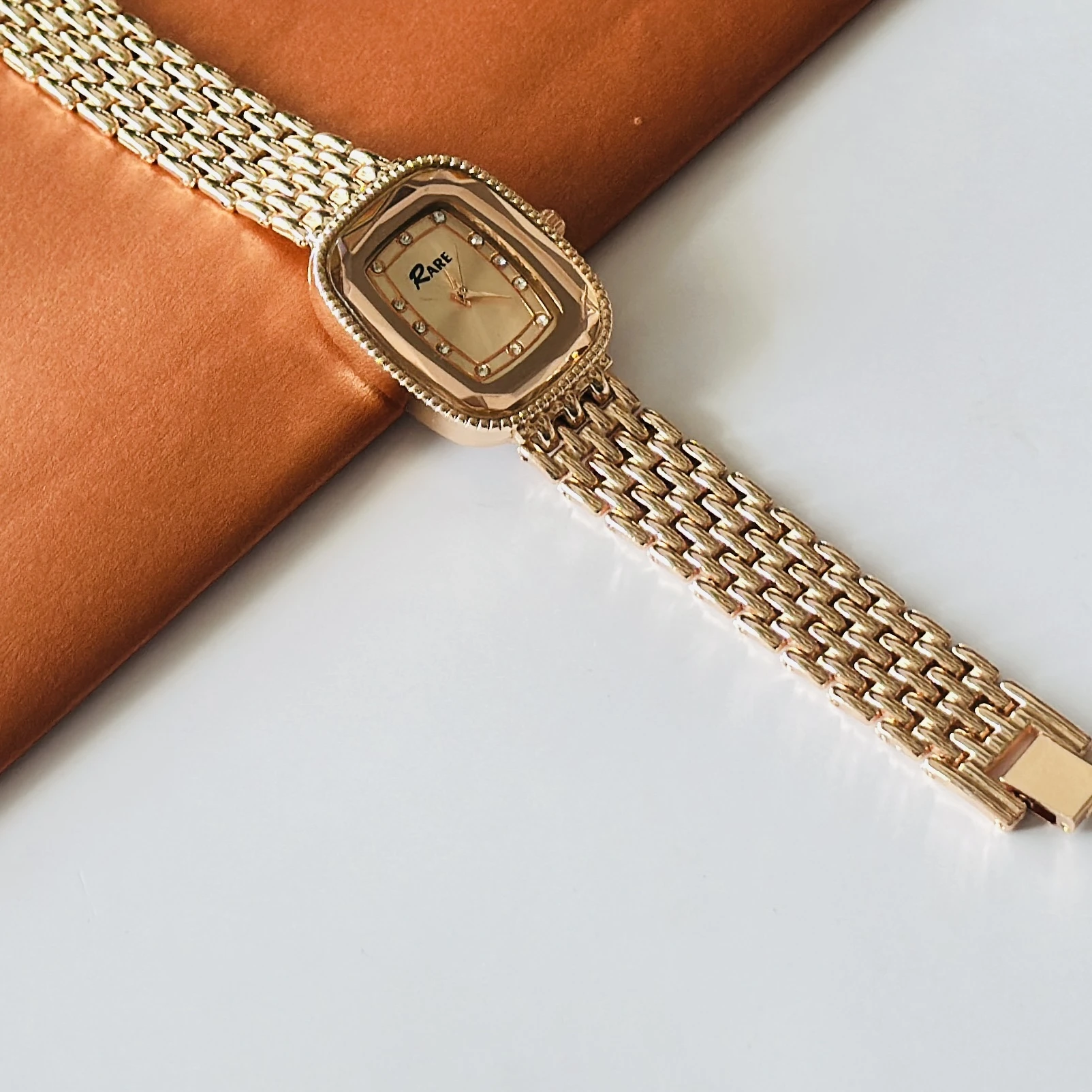Elegant gold-toned wristwatch