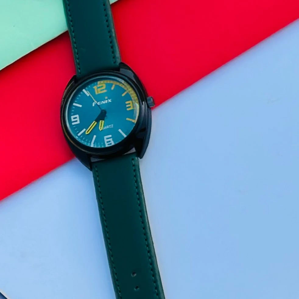 Black analog watch For man’s