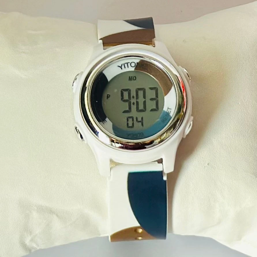 Yitong digital sports watch