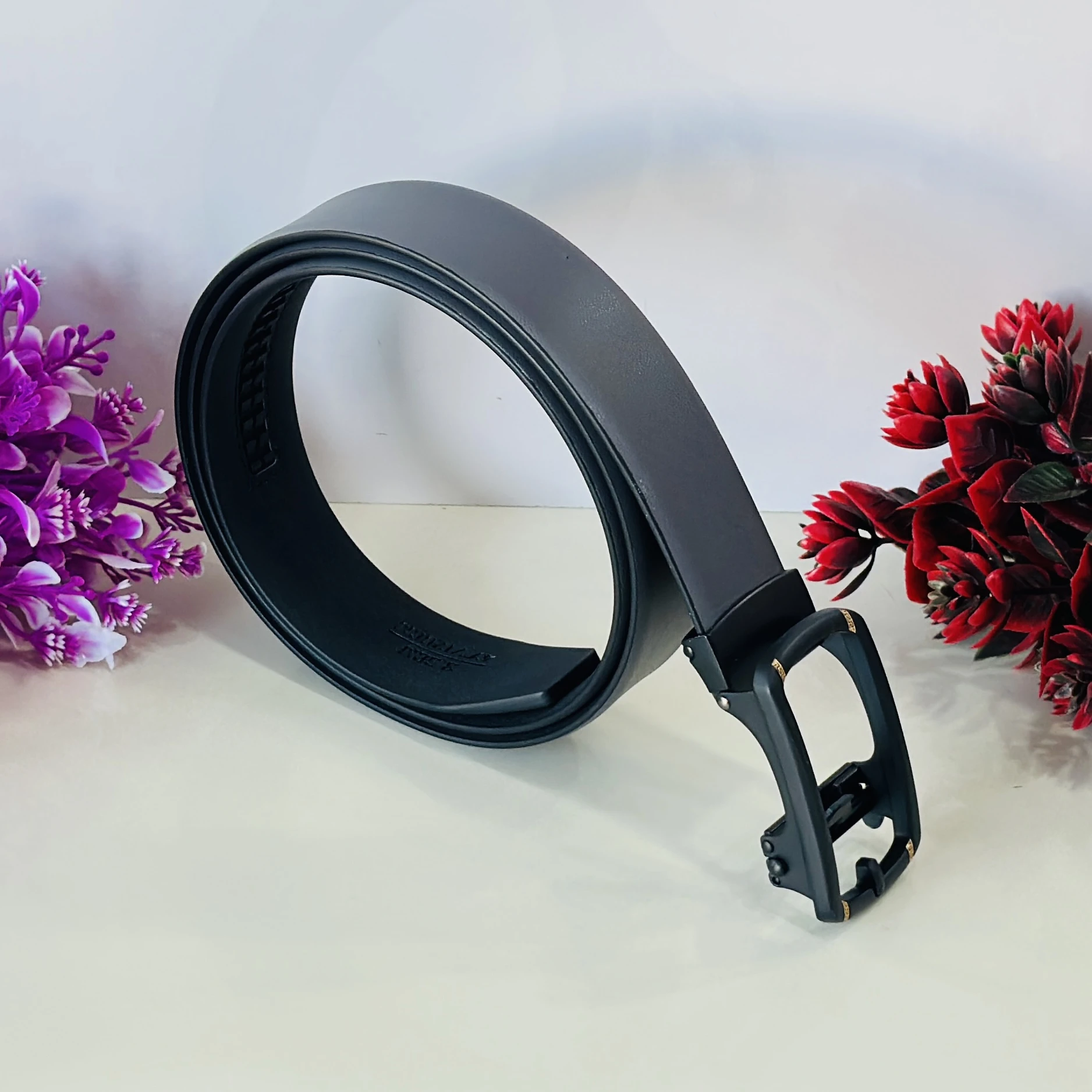 Grey genuine leather ratchet belt