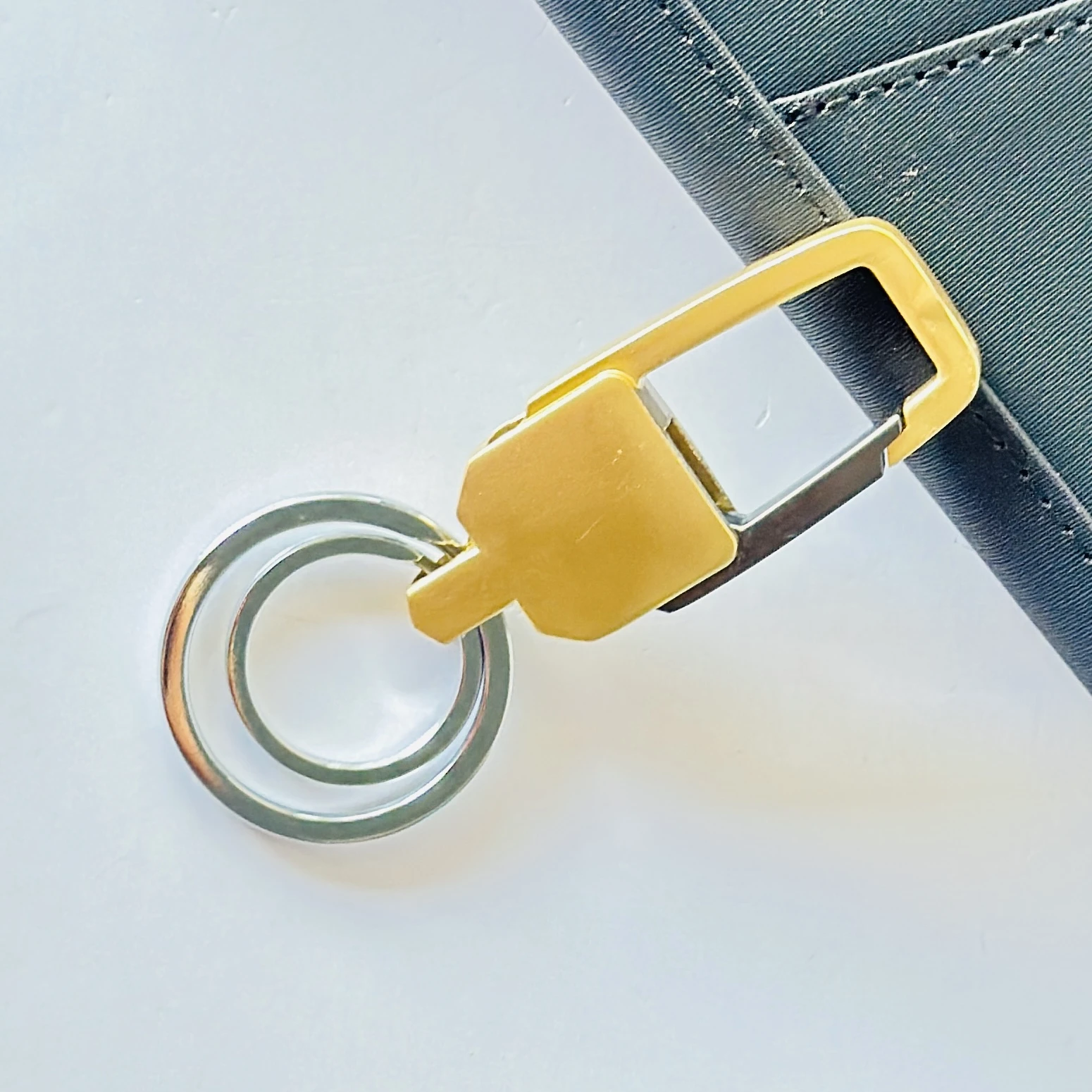 zinc alloy metal keychain
