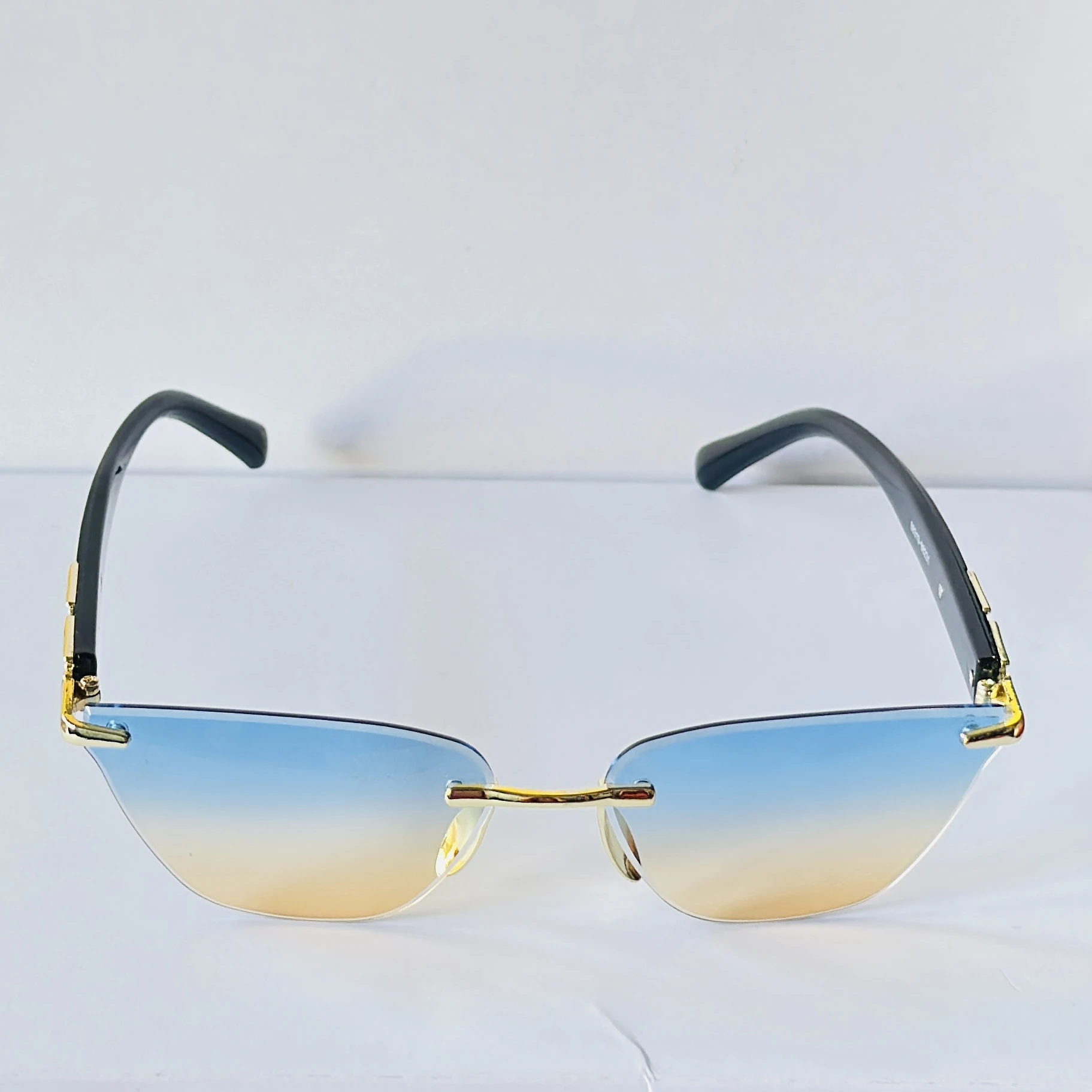 Rimless rectangular sunglasses