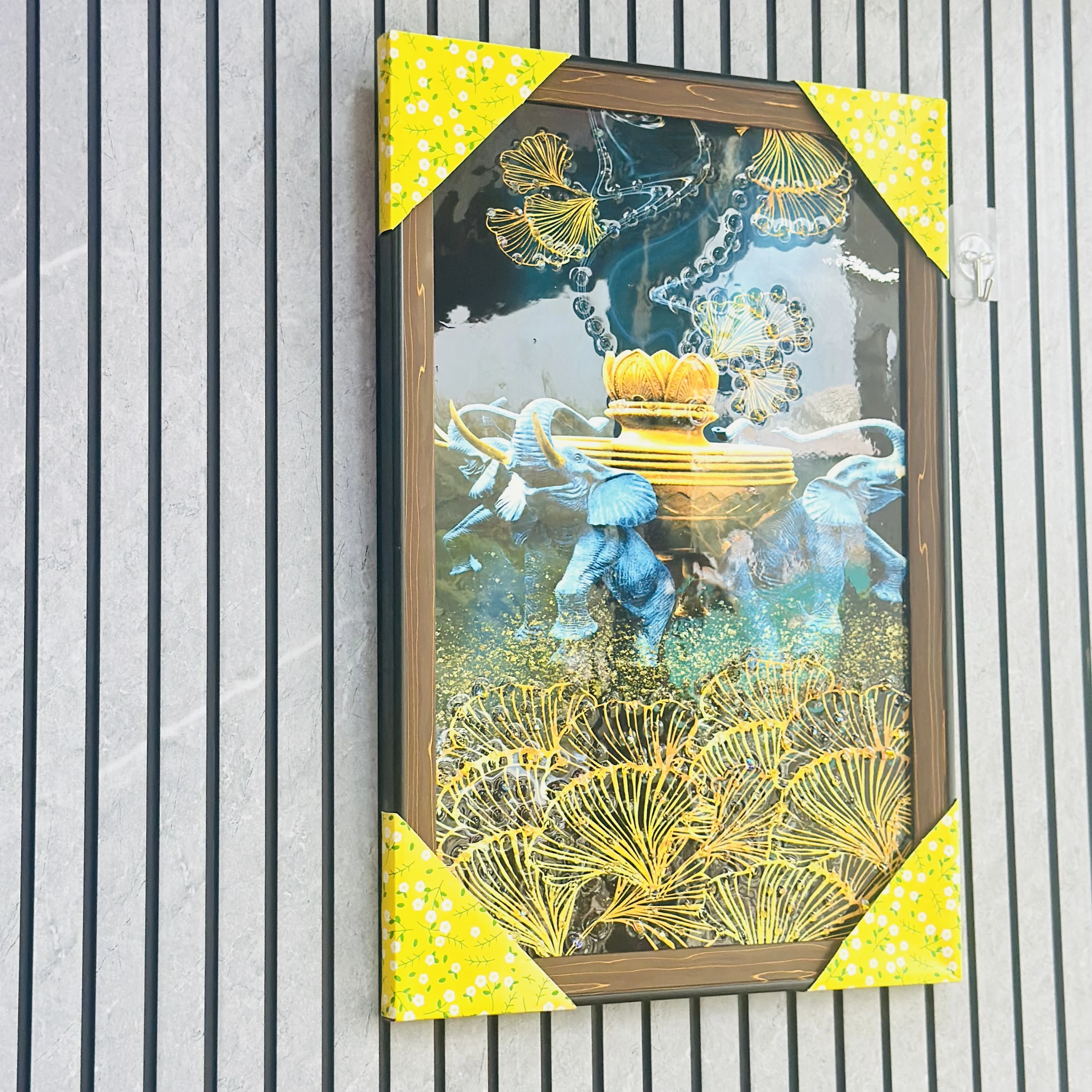 crystal glass painting with LED lights, featuring an image of elephants.(SKU-FQ4AIB)