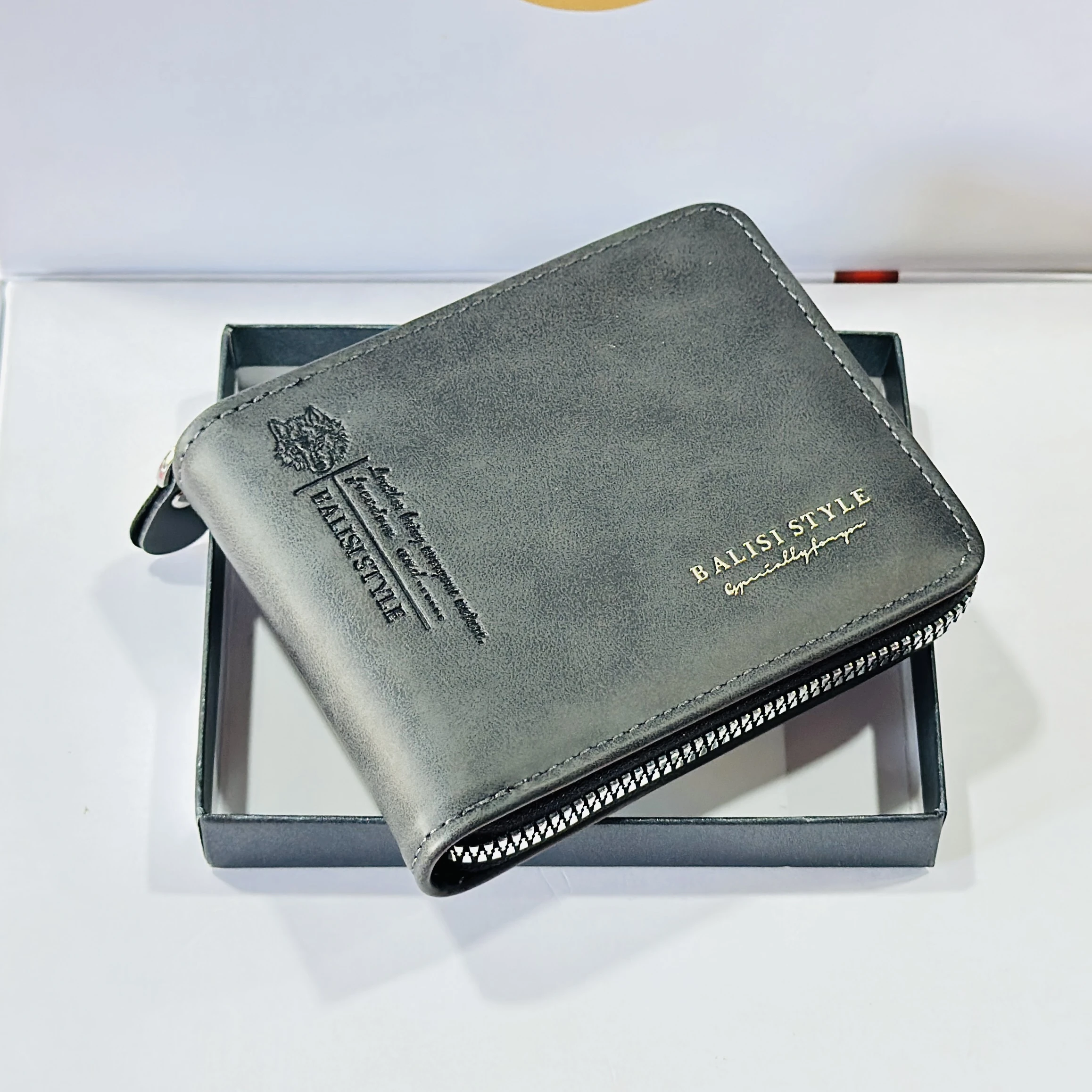 Balisi Style grey leather-style men's zippered wallet.