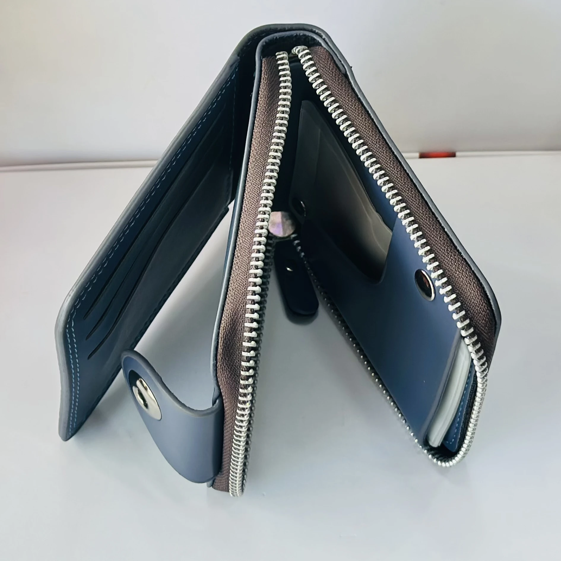 Blue Balisi bifold leather wallet