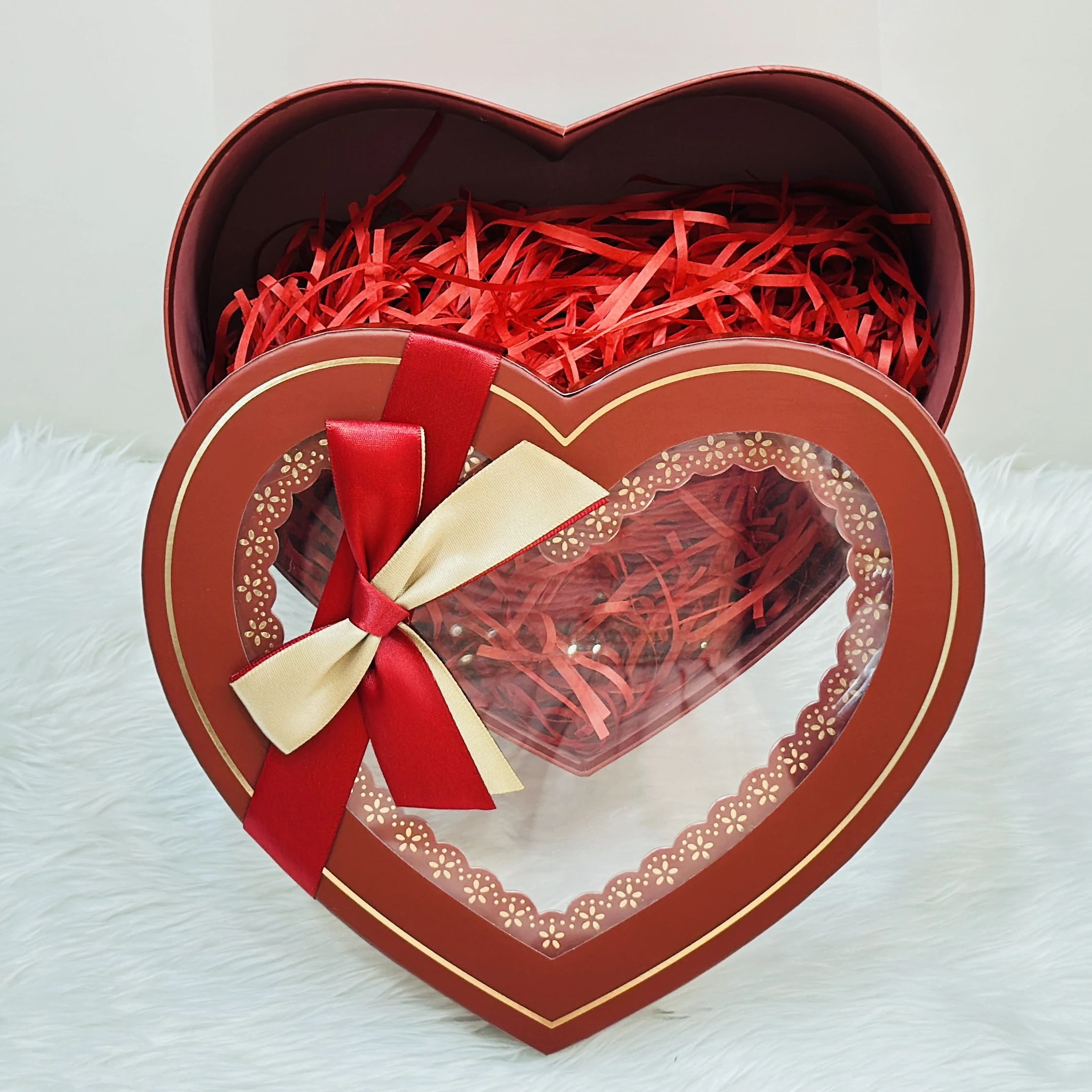 Decorative red heart-shaped Gift Box