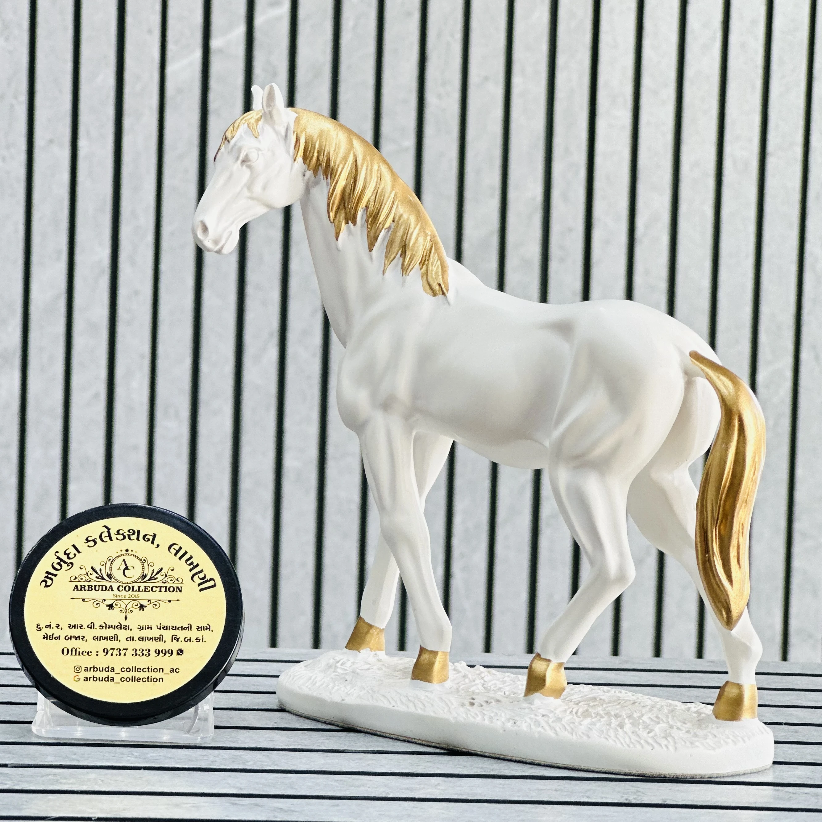 White Horse statue