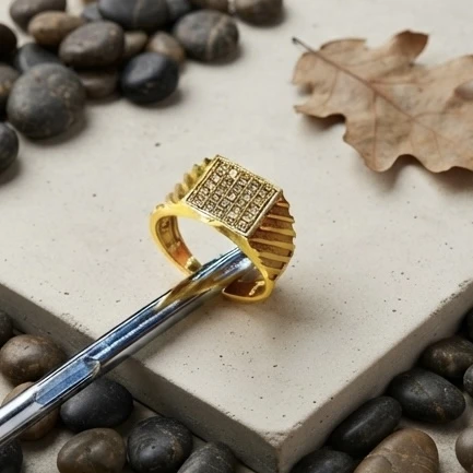 Gold plated men's statement ring