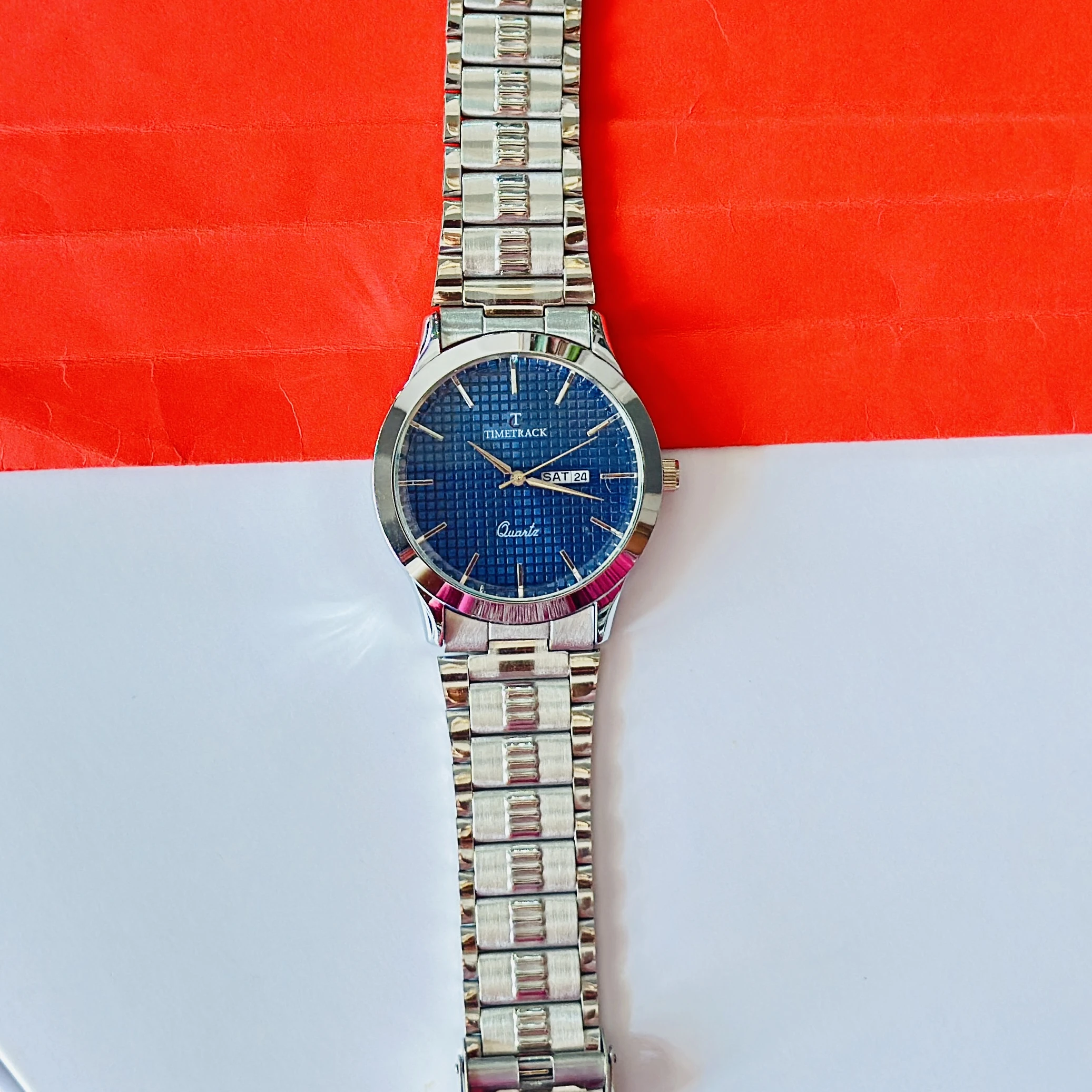 Analogue watch For Man’s
