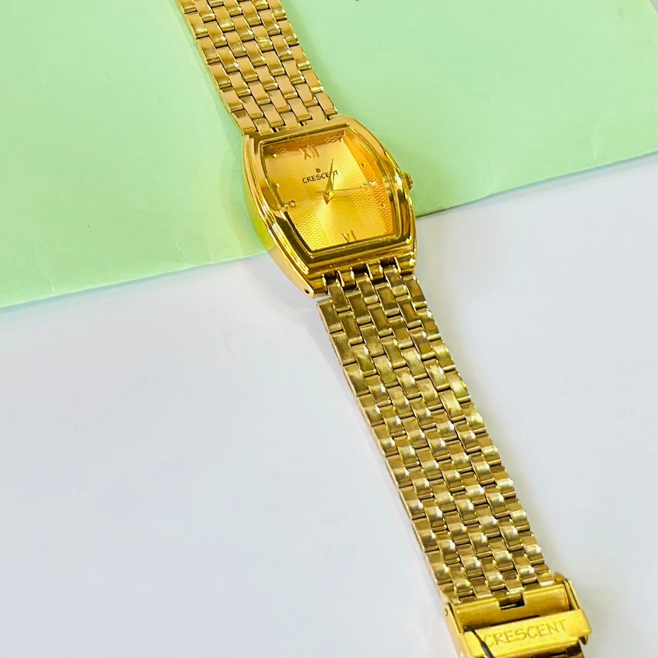 Golden Design analog watch
