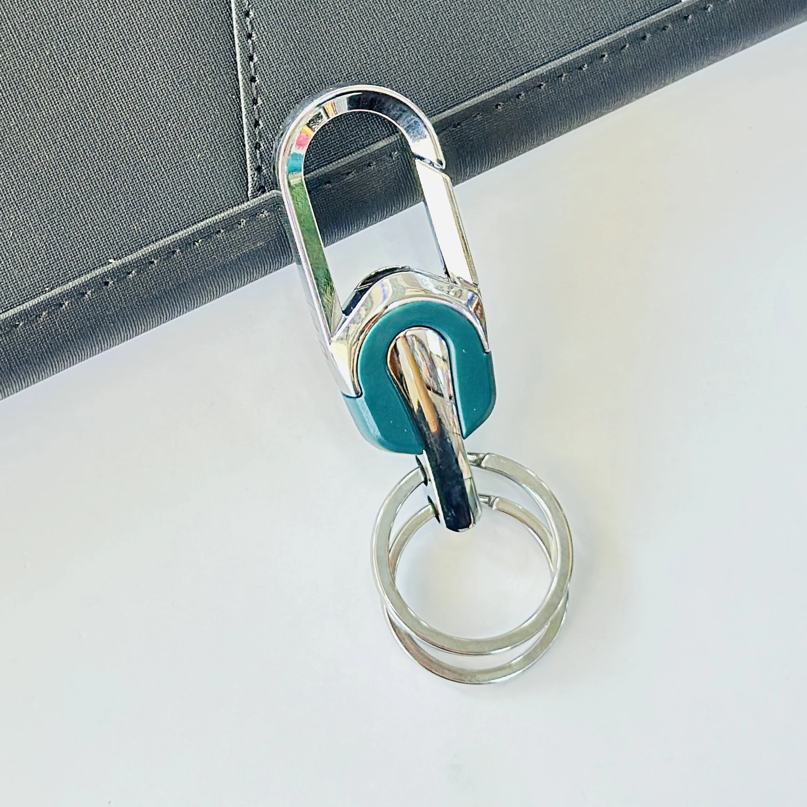 Omuda Metal Keychain