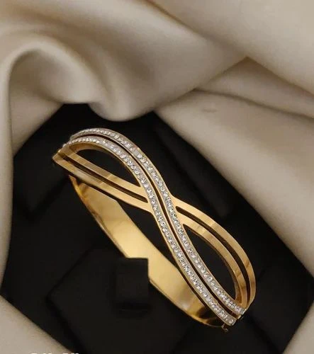Stylish Clip Clasp Trendy Bangle Bracelet