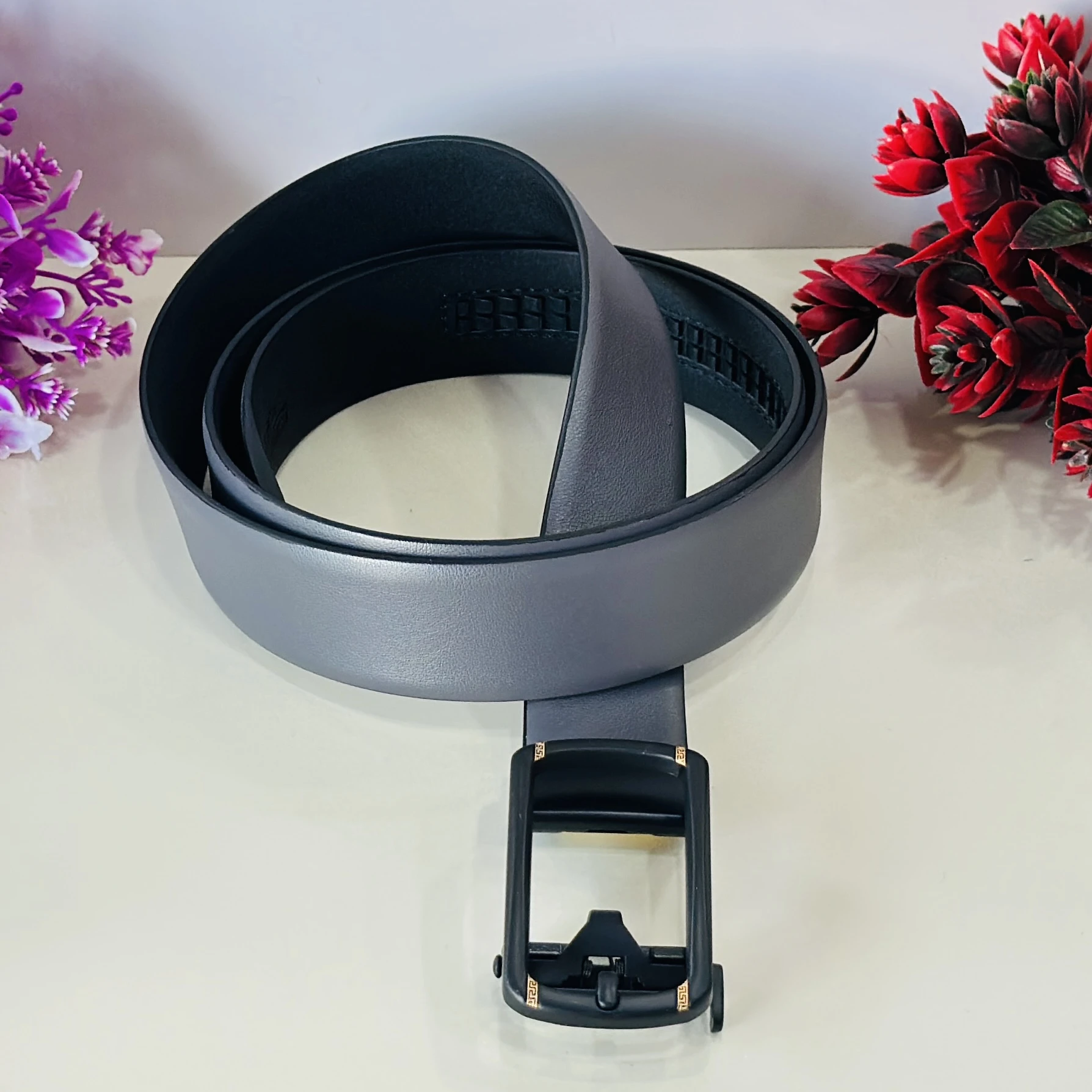 Grey genuine leather ratchet belt