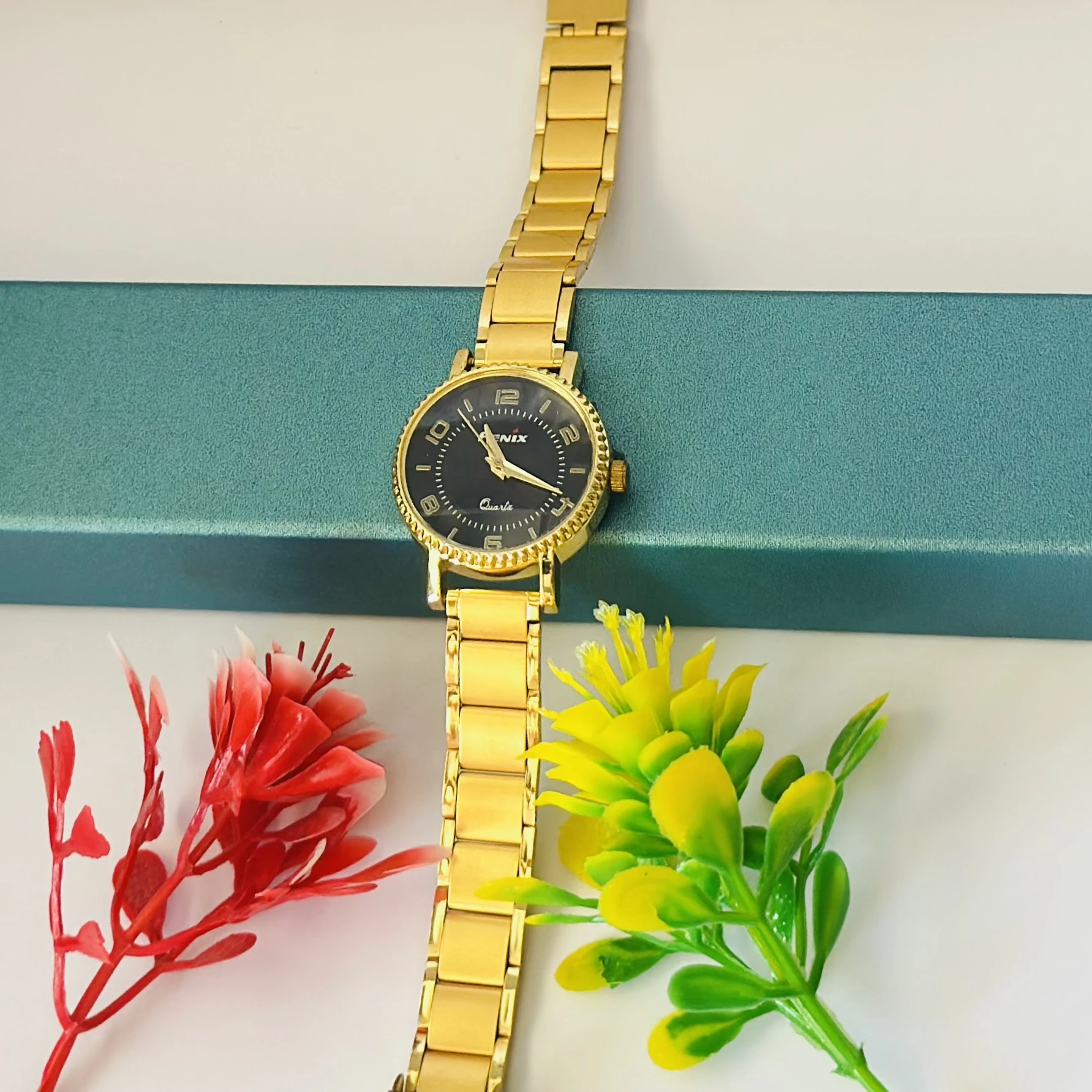 Gold -toned analog watch