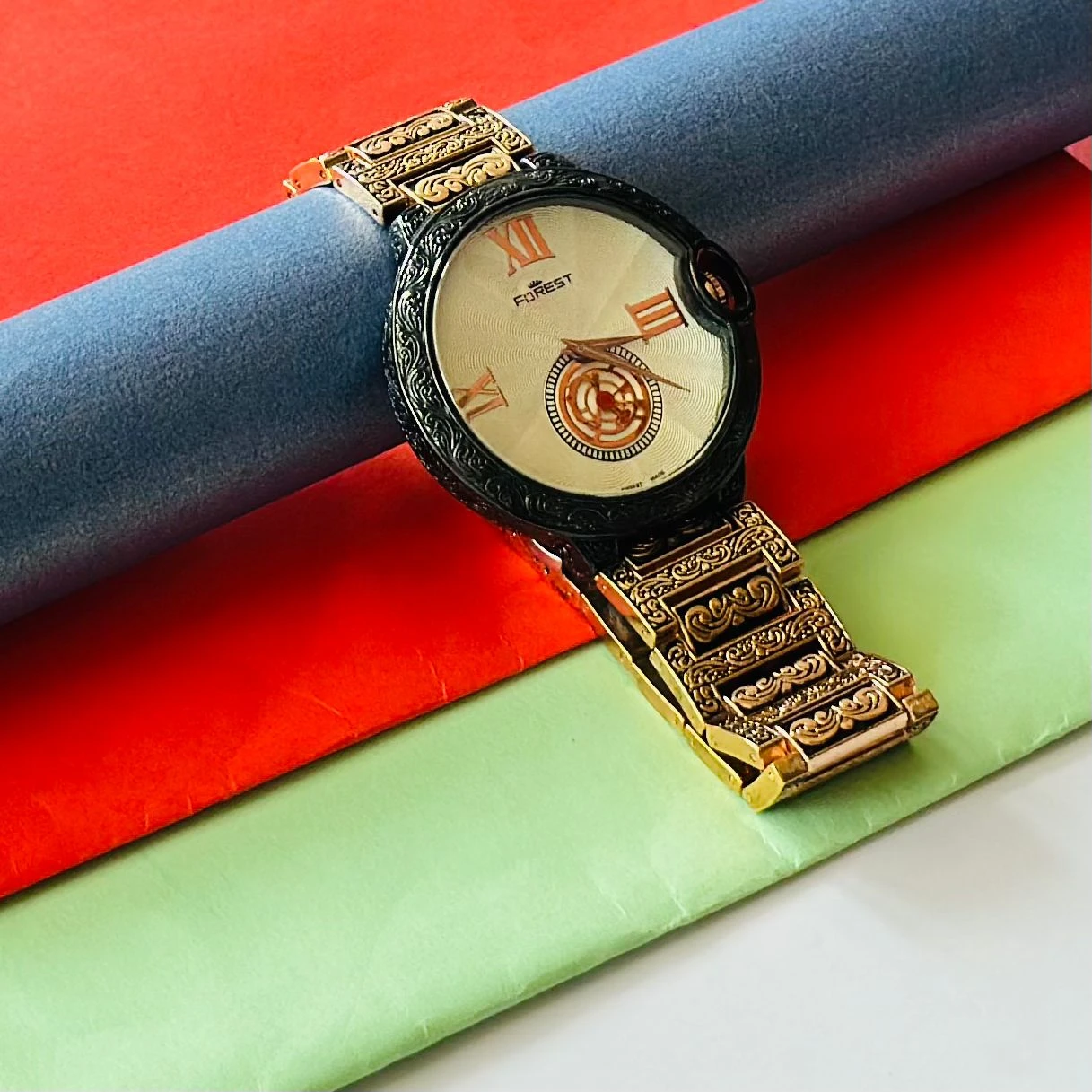 Forest Quartz Date watch with a gold-tone metal band