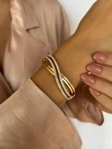 Stylish Clip Clasp Trendy Bangle Bracelet