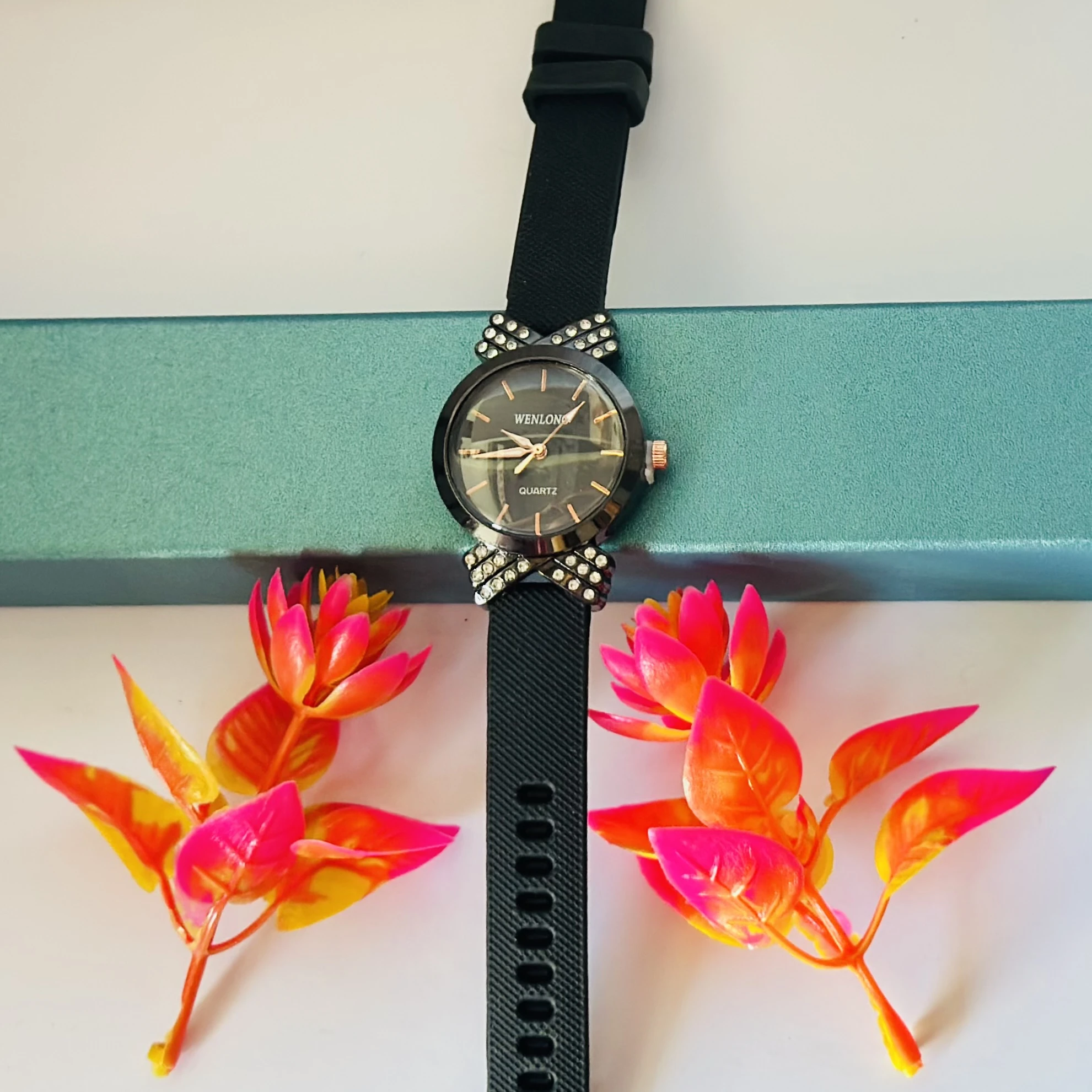 Black Wenlong analog quartz watch