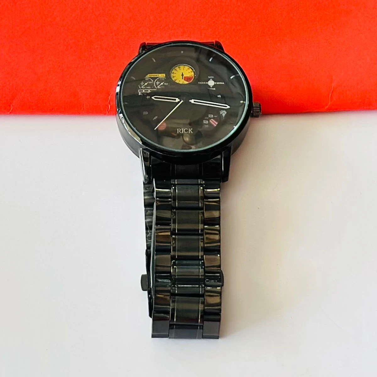 Spinning Wheel analog men's watch