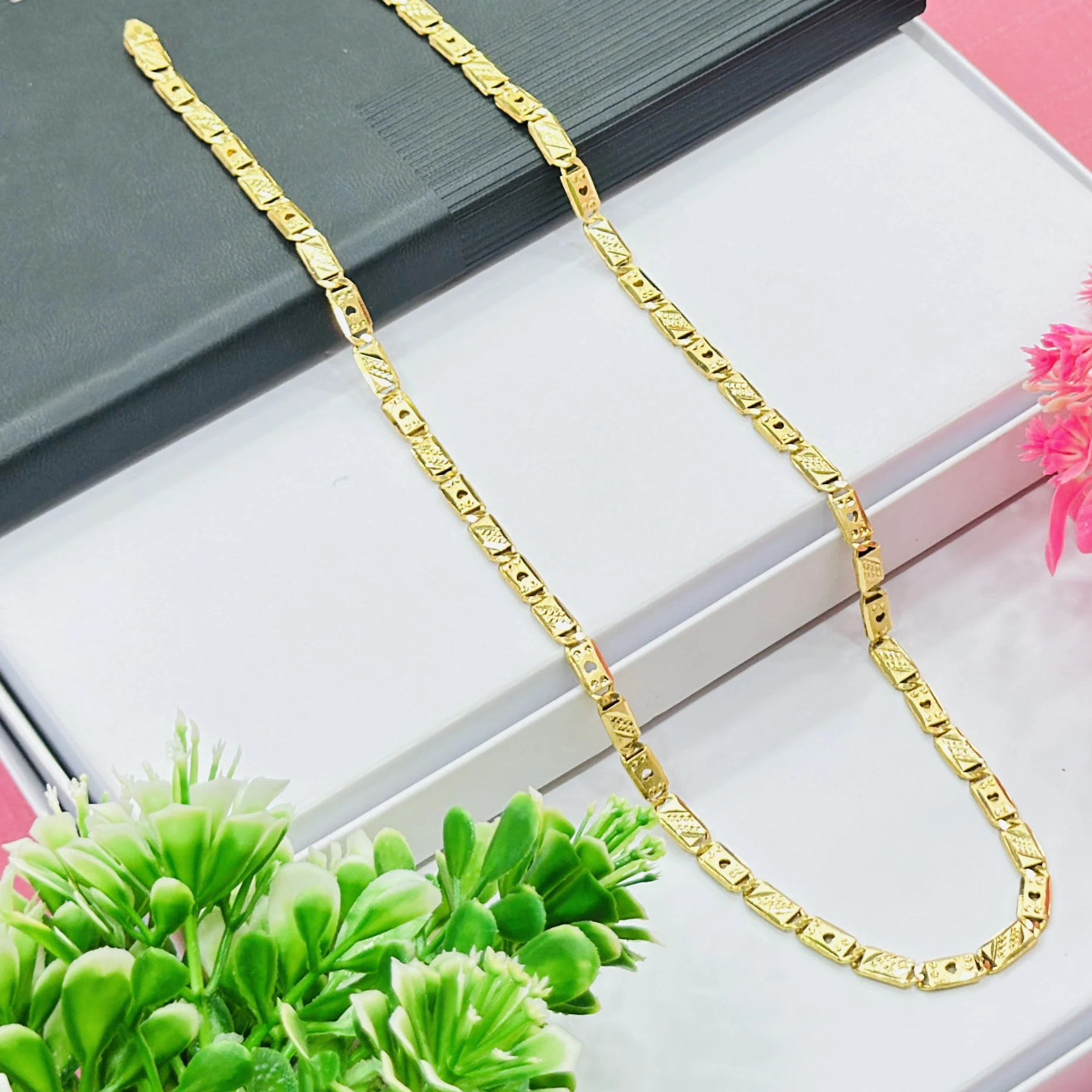 Traditional Navabi gold-plated chain